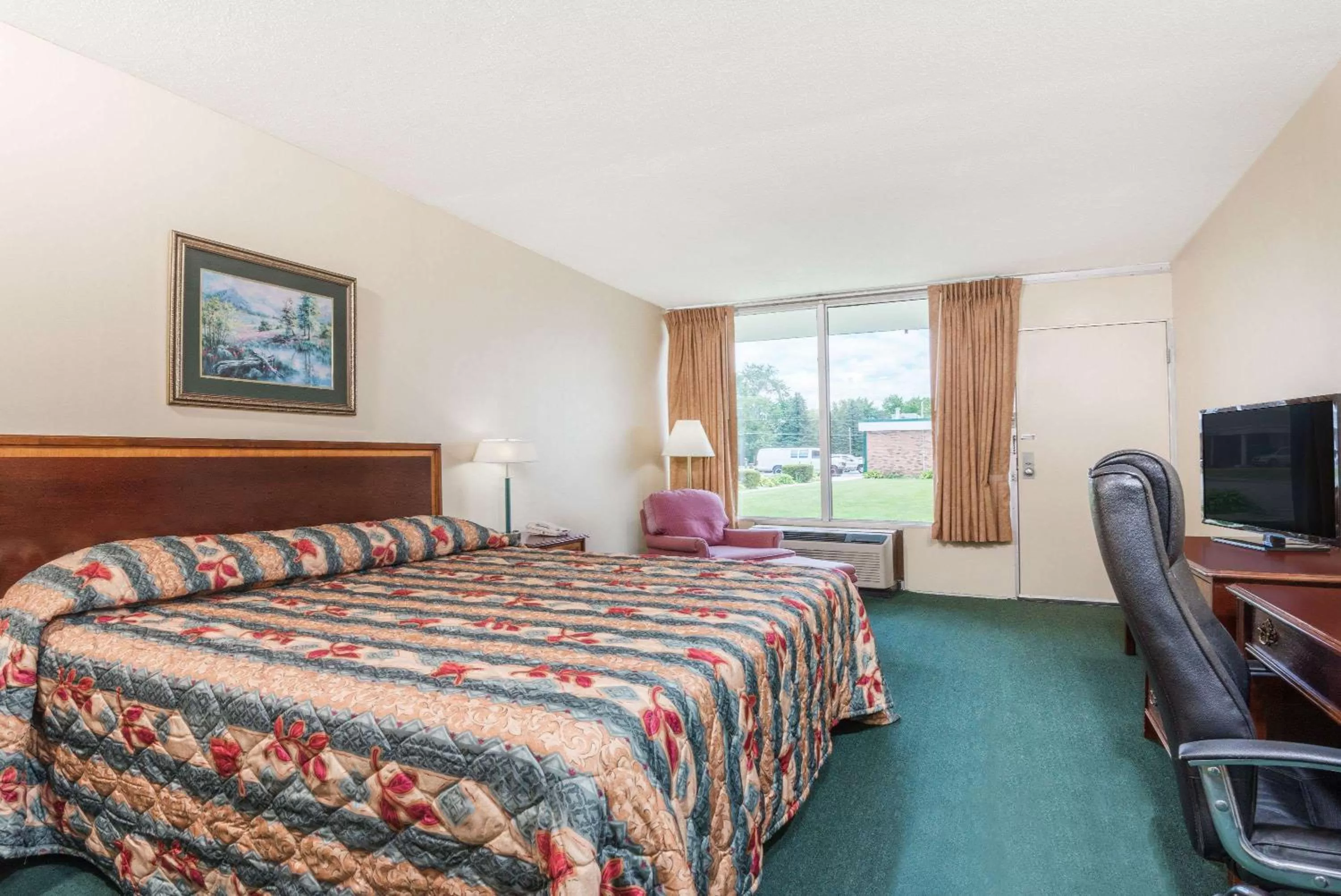 Photo of the whole room in Knights Inn Wabash