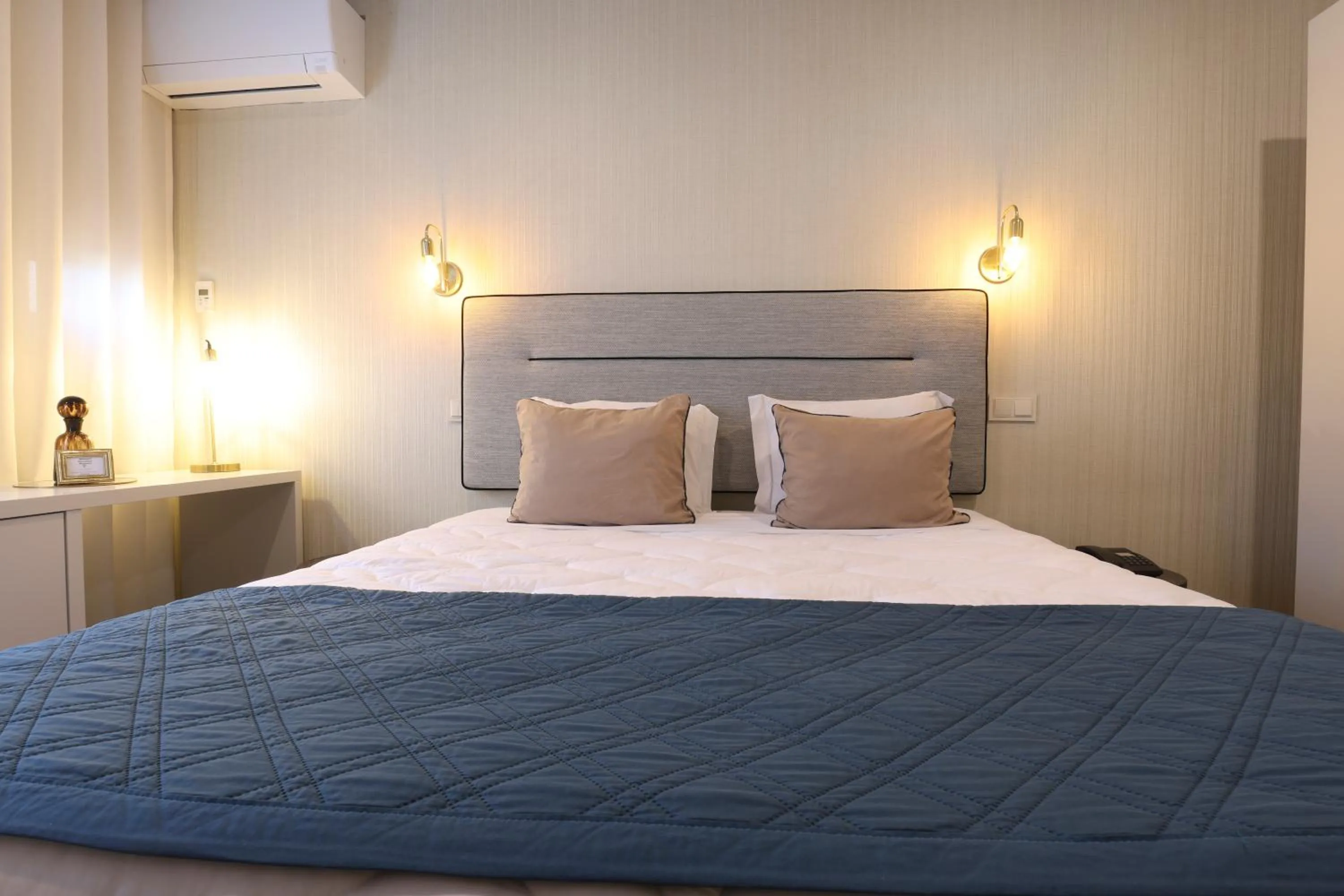 Bed in Hotel America