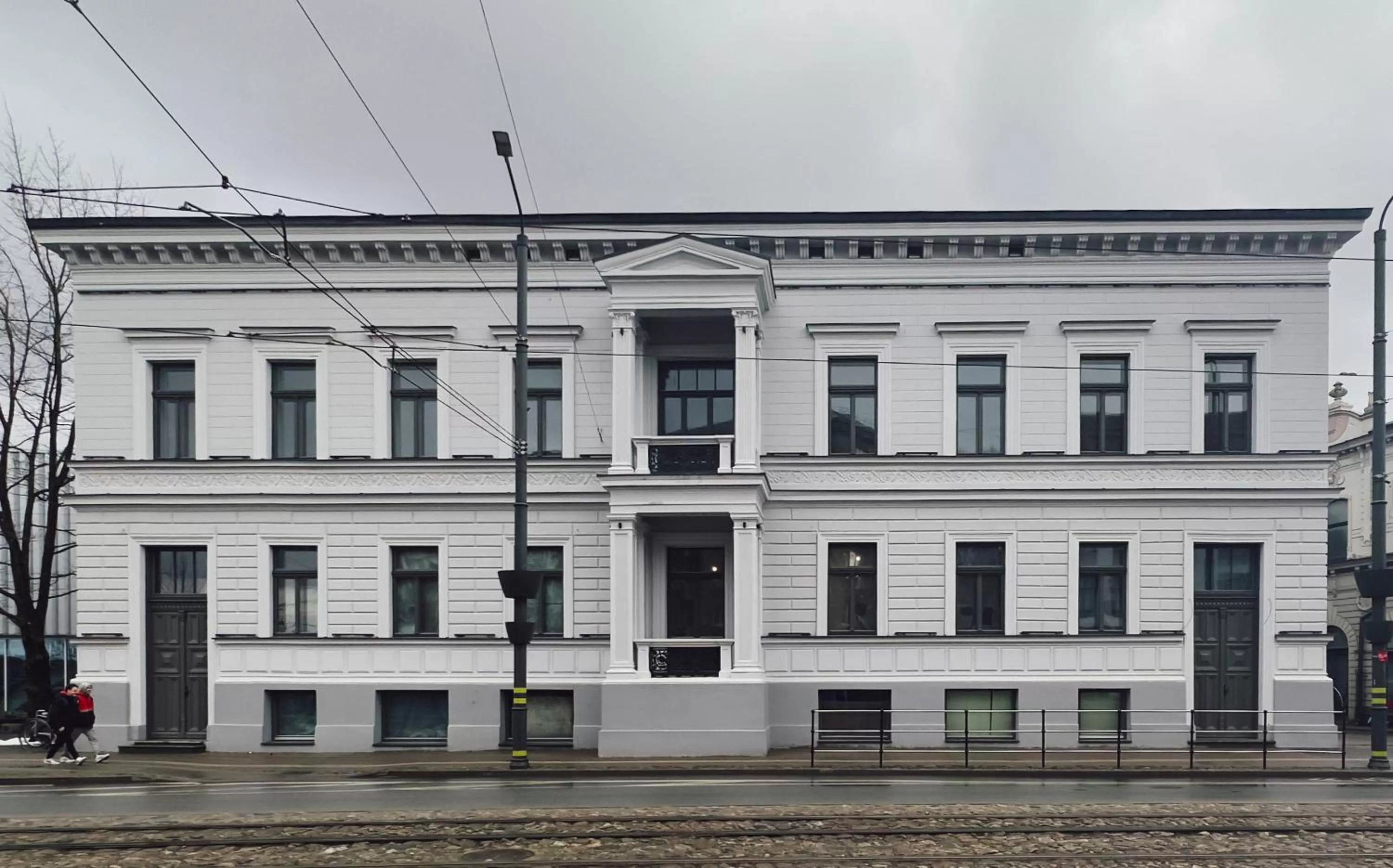 Property Building in Roze Center Apartments