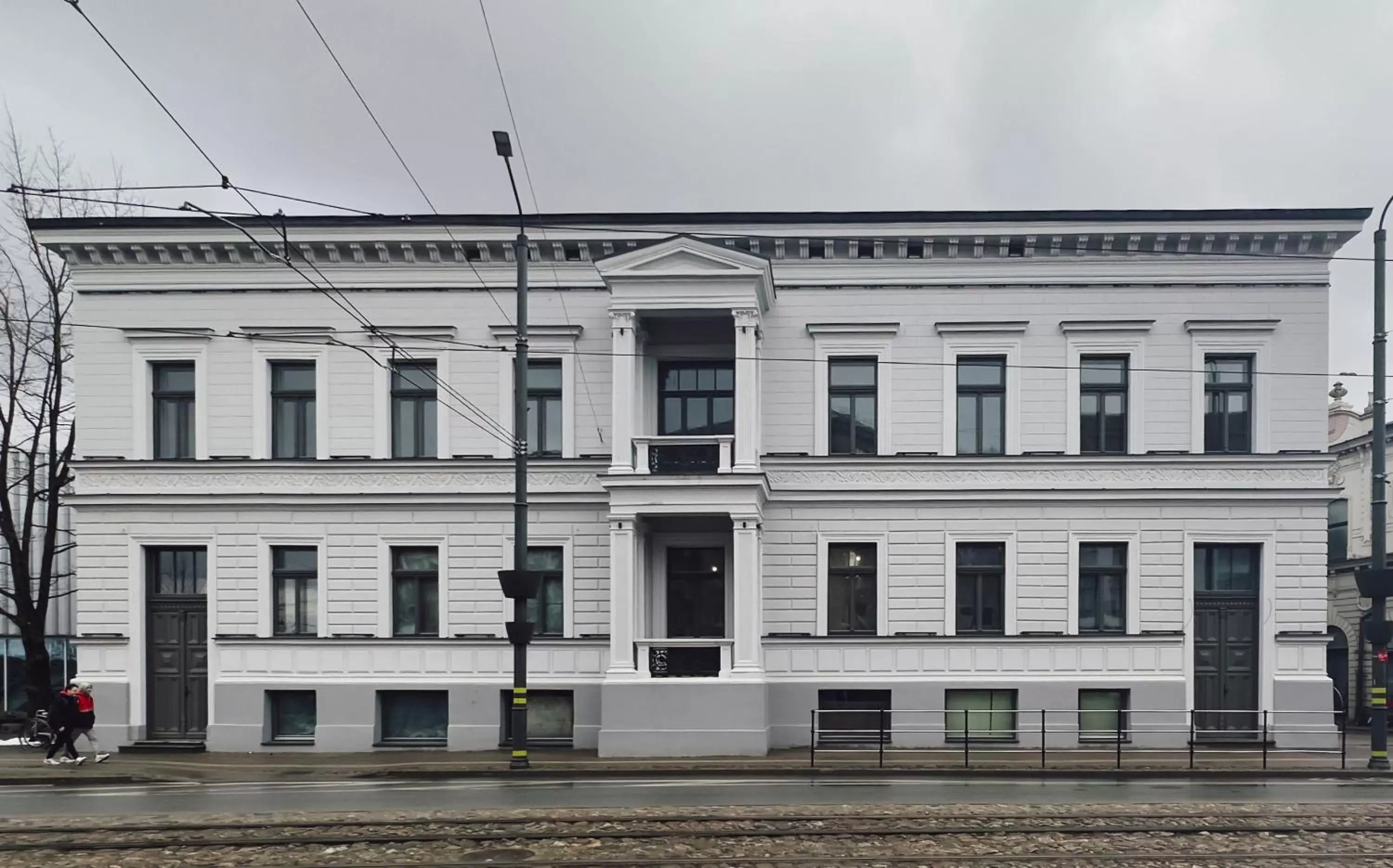 Roze Center Apartments Roze Center Apartments