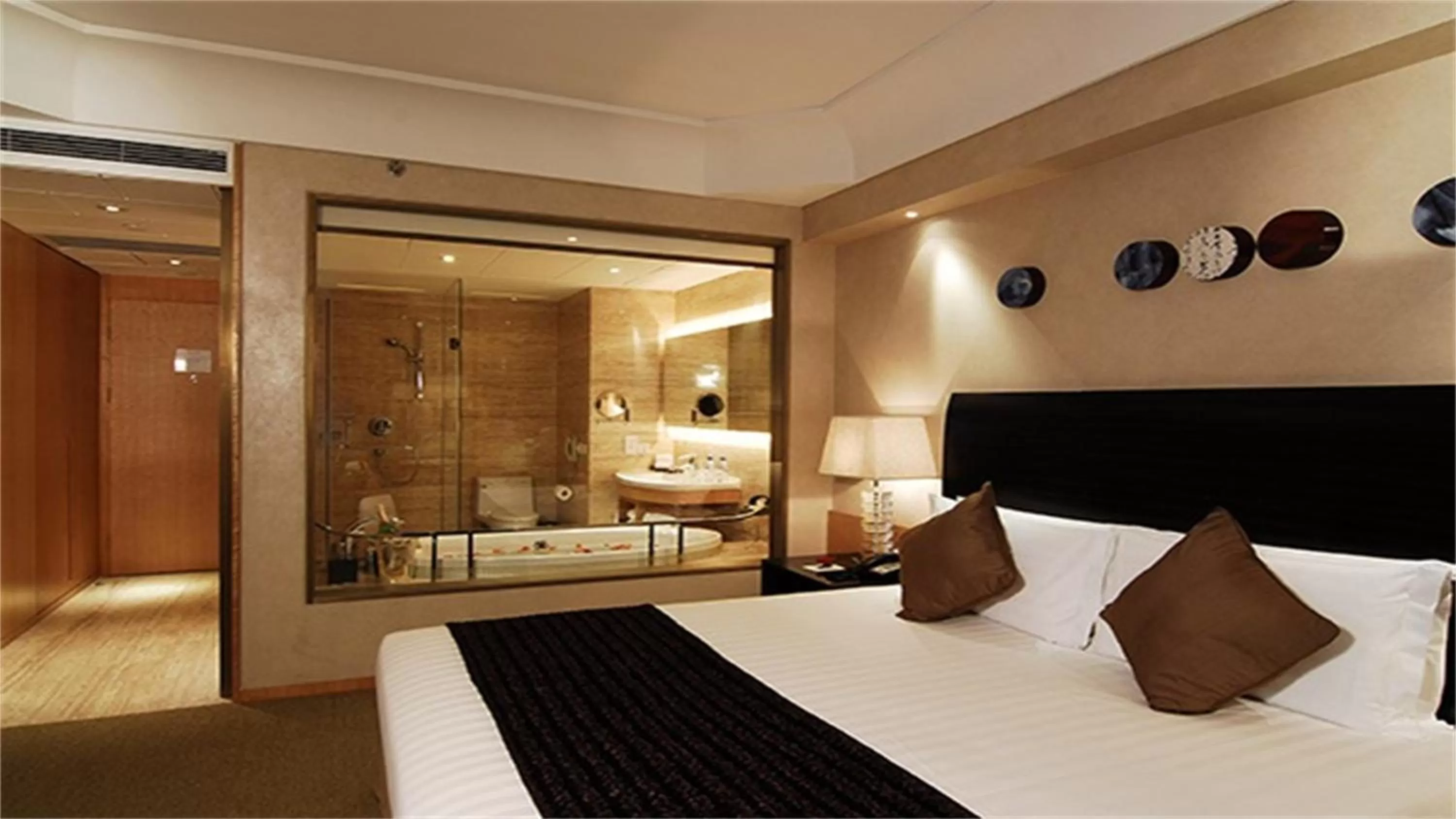 Bedroom, Bed in Marco Polo Parkside, Beijing