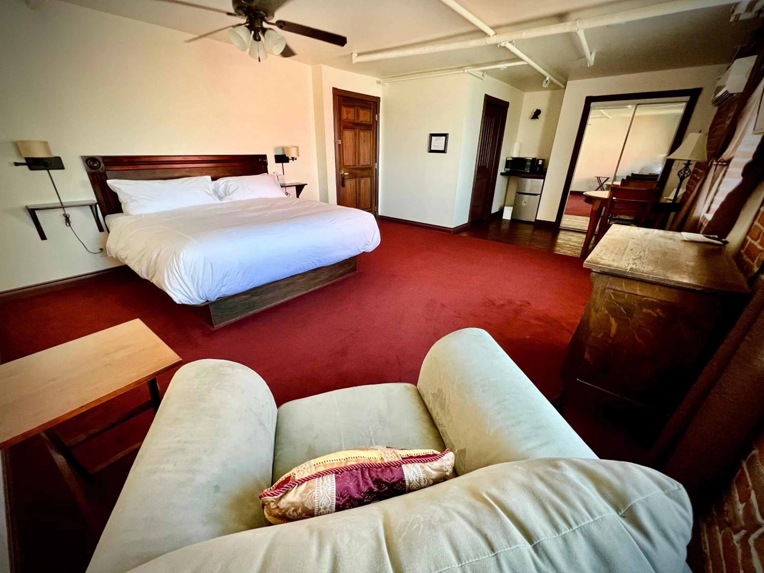 Bed in The Monarch Hotel