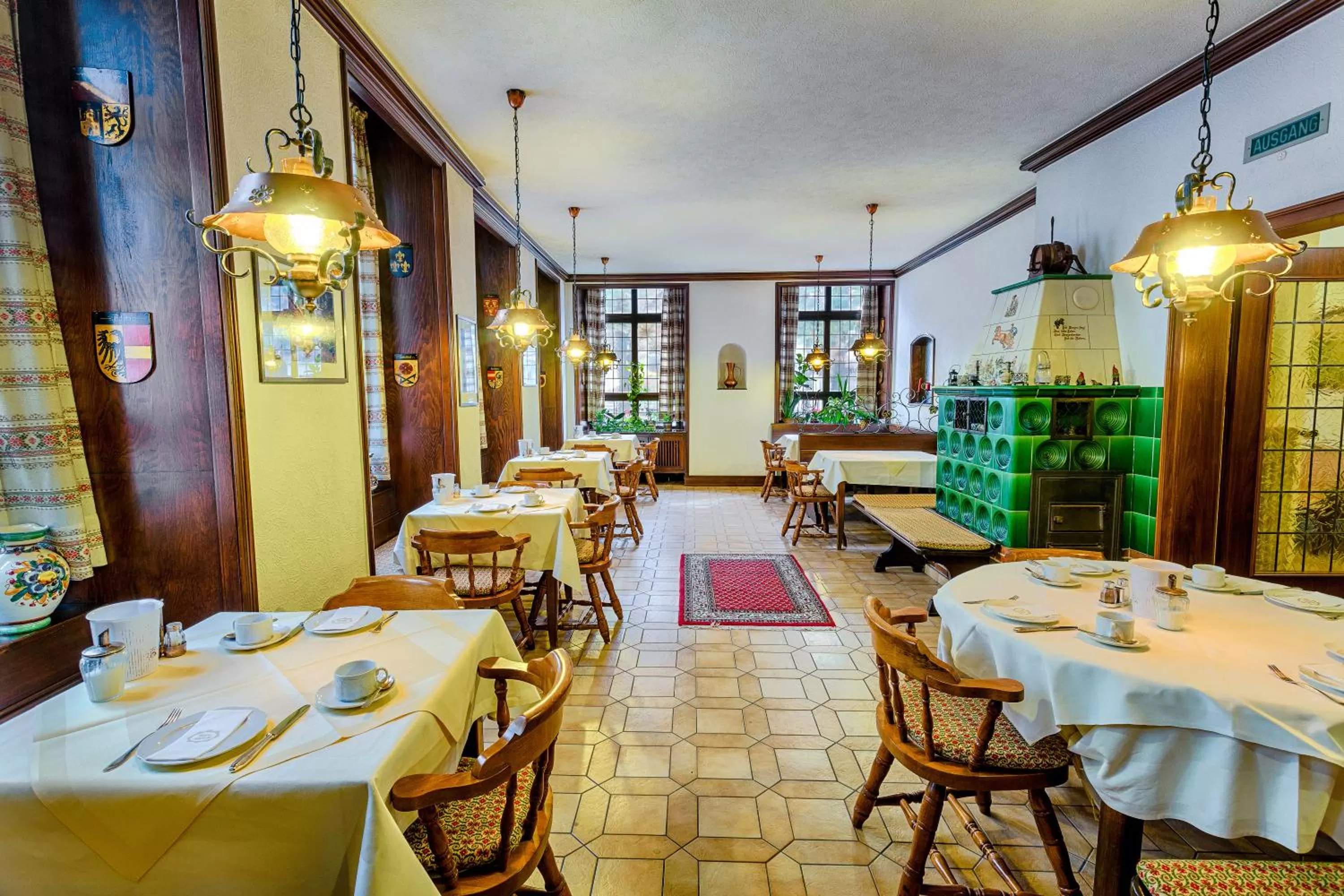 Restaurant/places to eat in Hotel Römerhof