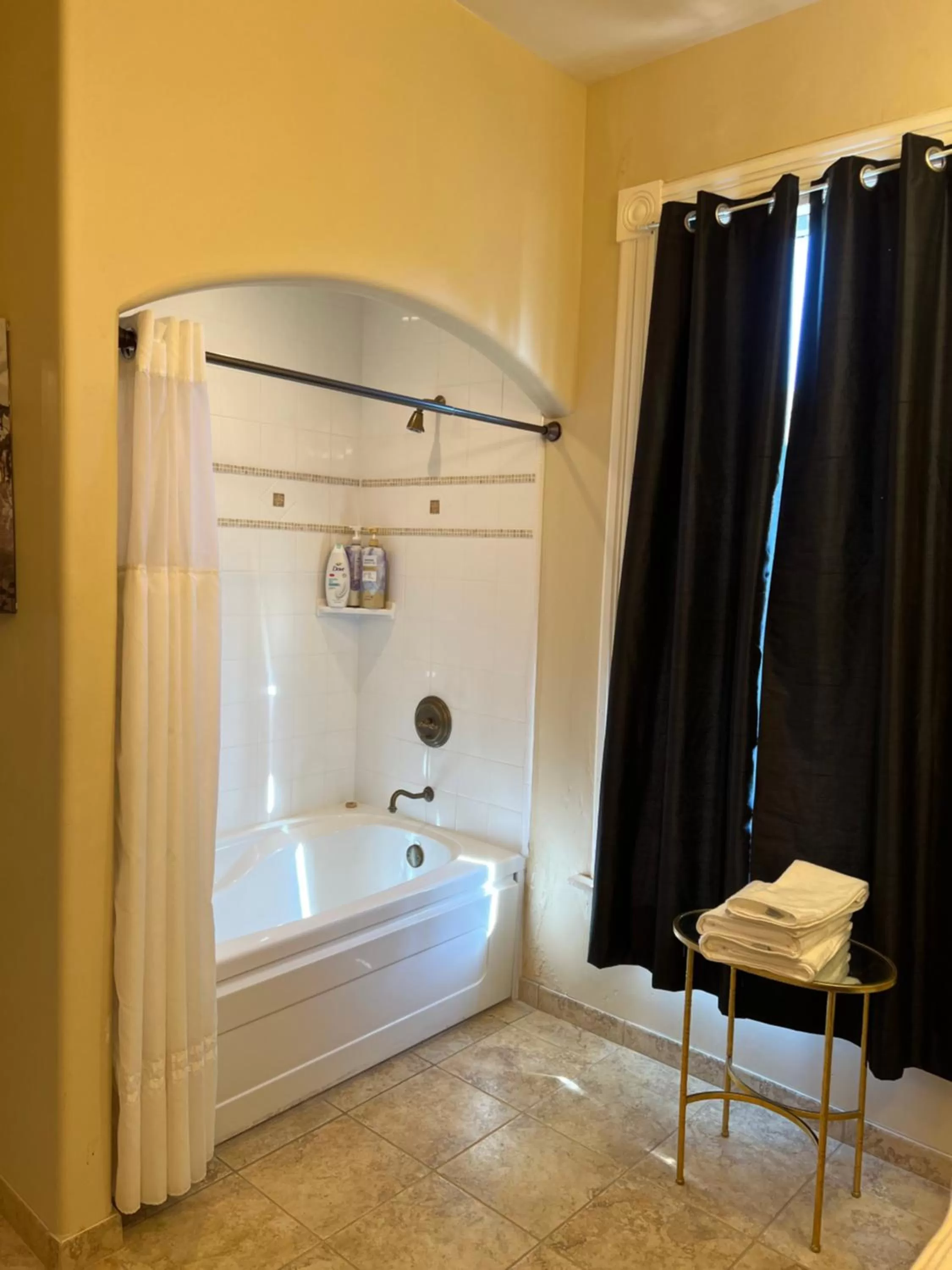 Bathroom in Chateau Coralini