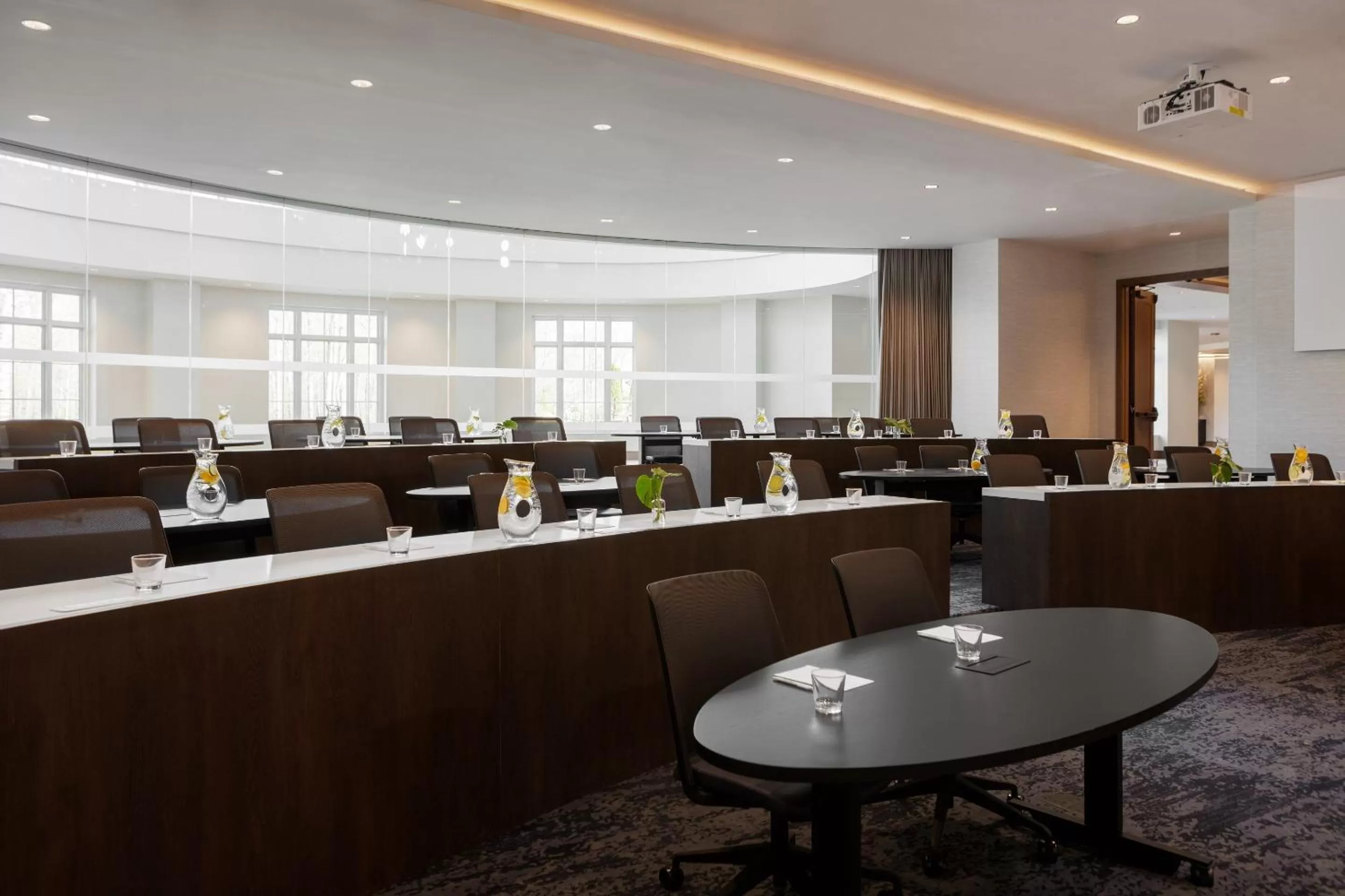 Meeting/conference room in Kimpton - The Forum Hotel by IHG
