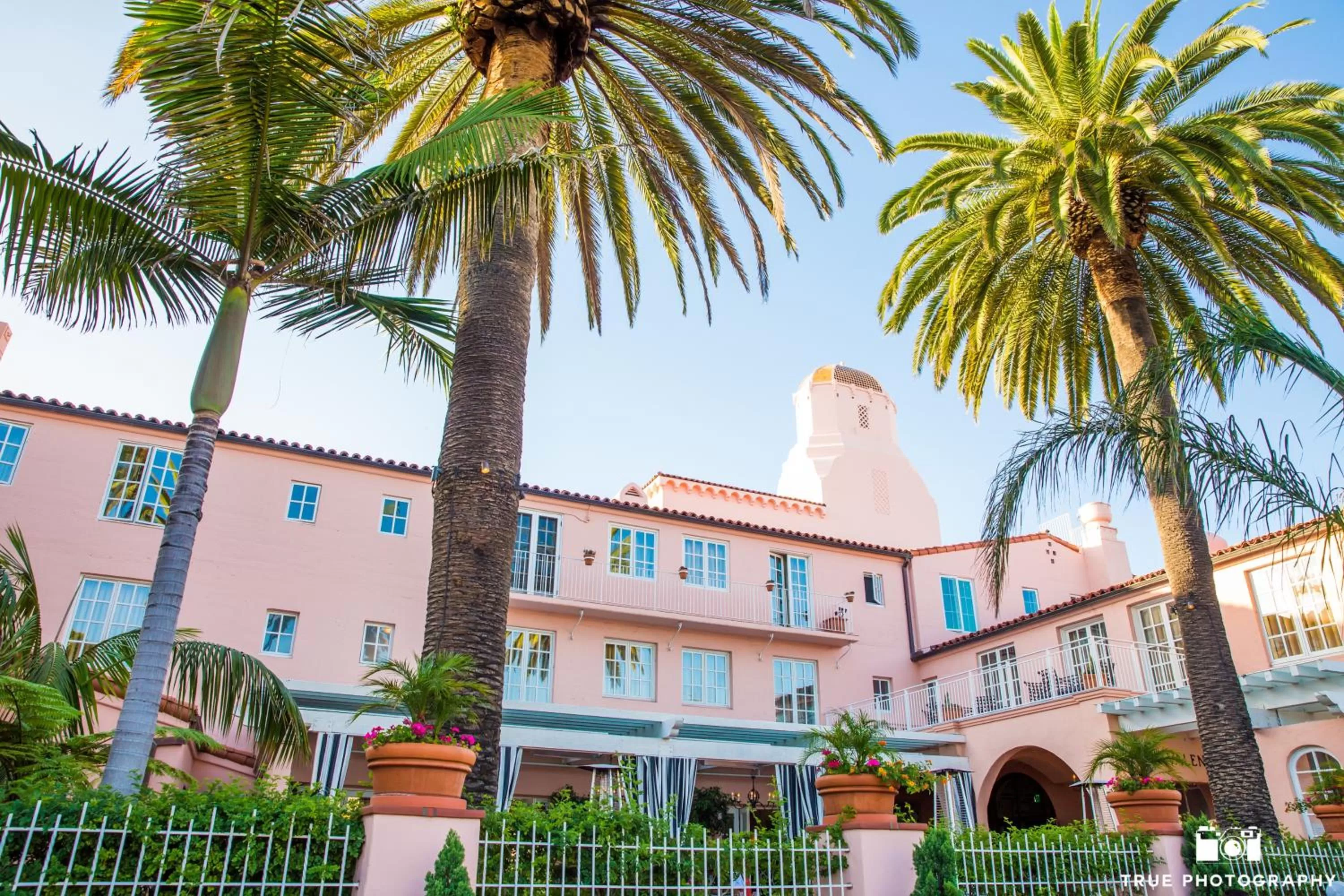 Facade/entrance in La Valencia Hotel