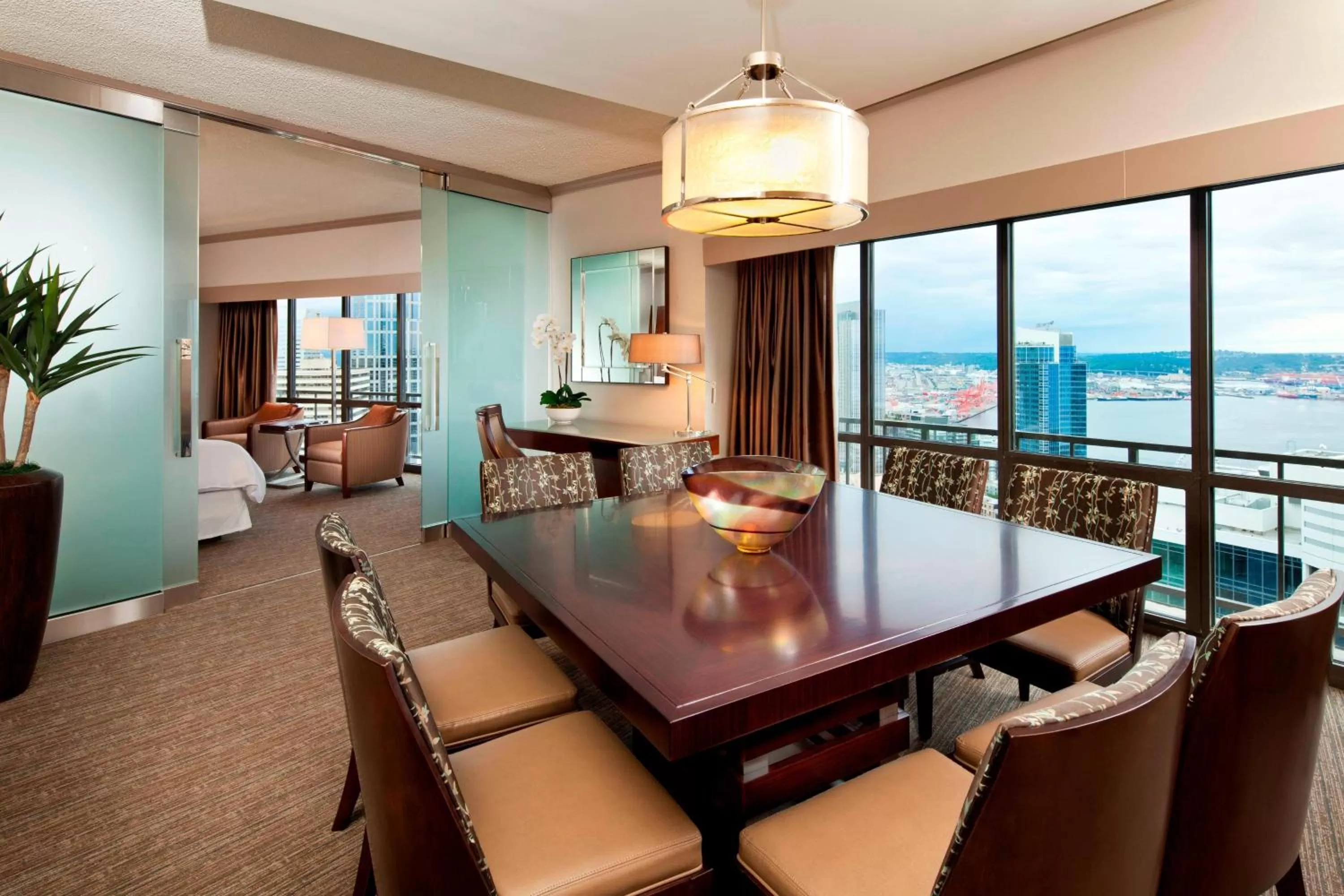 Bedroom in The Westin Seattle