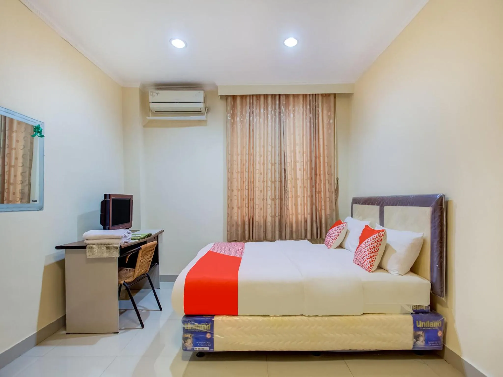 Bedroom, Bed in Hotel O Sofia Homestay Syariah