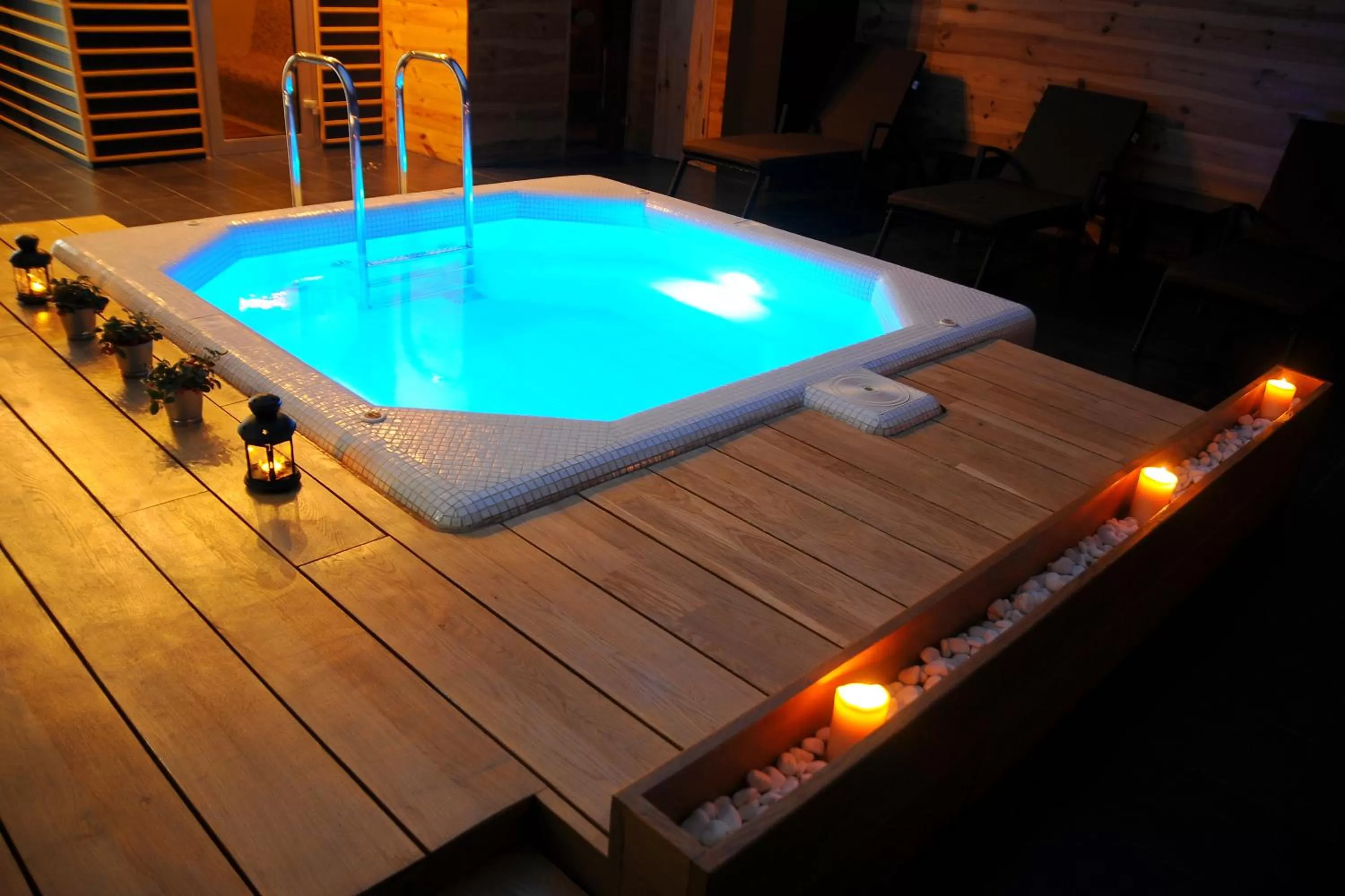 Hot Tub, Swimming Pool in Patio di Fiori