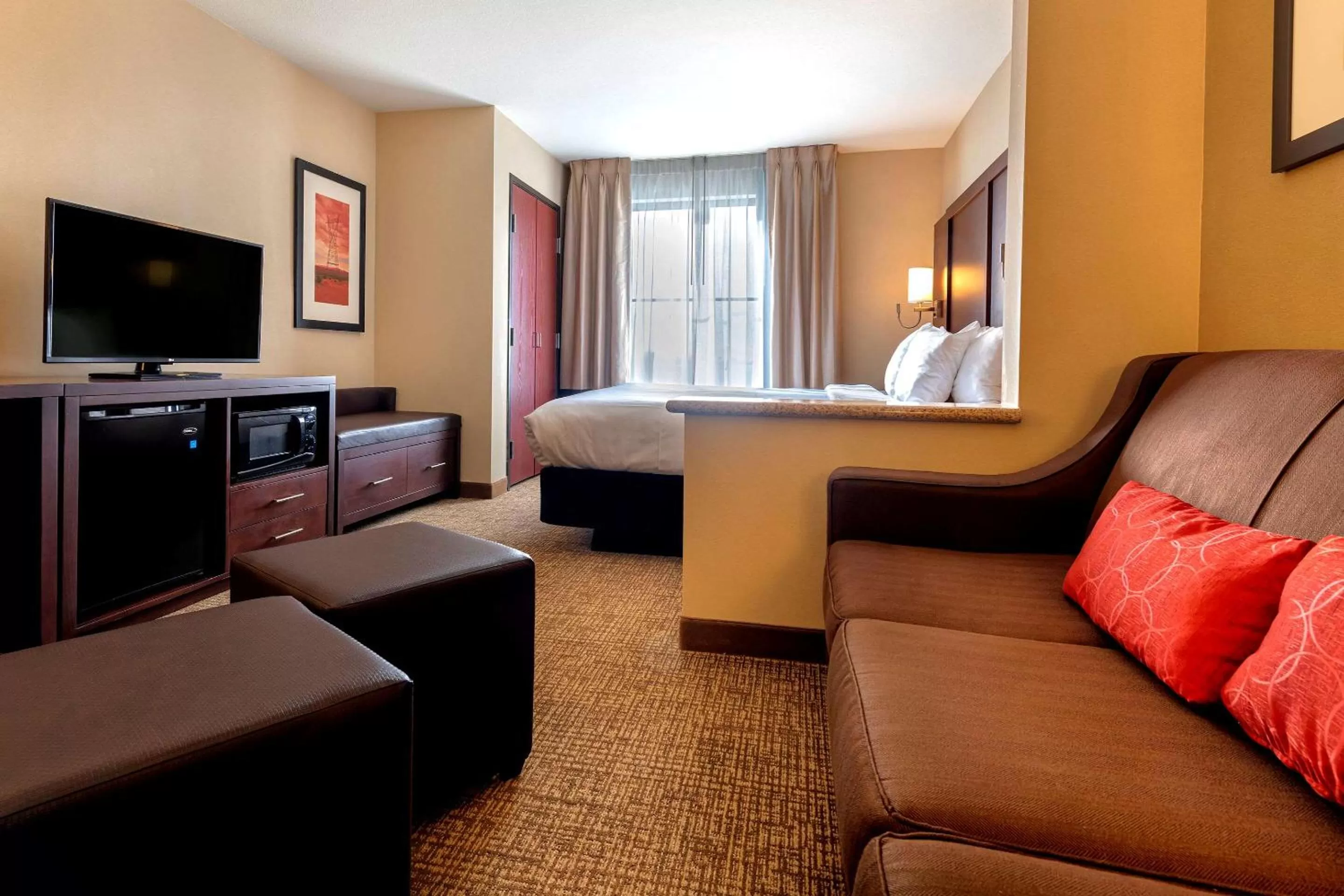 Photo of the whole room in Comfort Suites Goodyear-West Phoenix