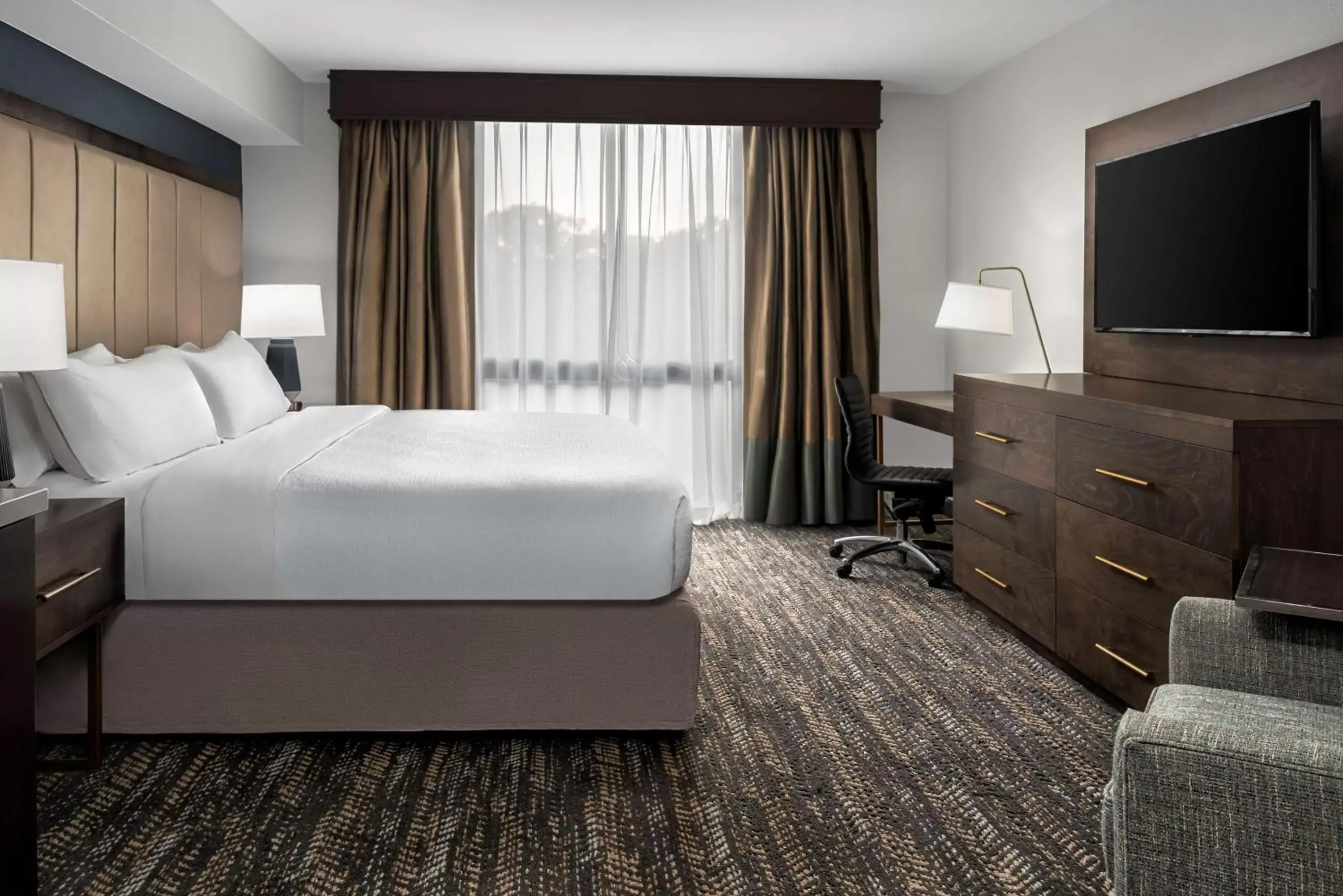 Two-Room King Suite - Non-Smoking in Embassy Suites by Hilton Nashville Airport Two-Room King Suite - Non-Smoking in Embassy Suites by Hilton Nashville Airport