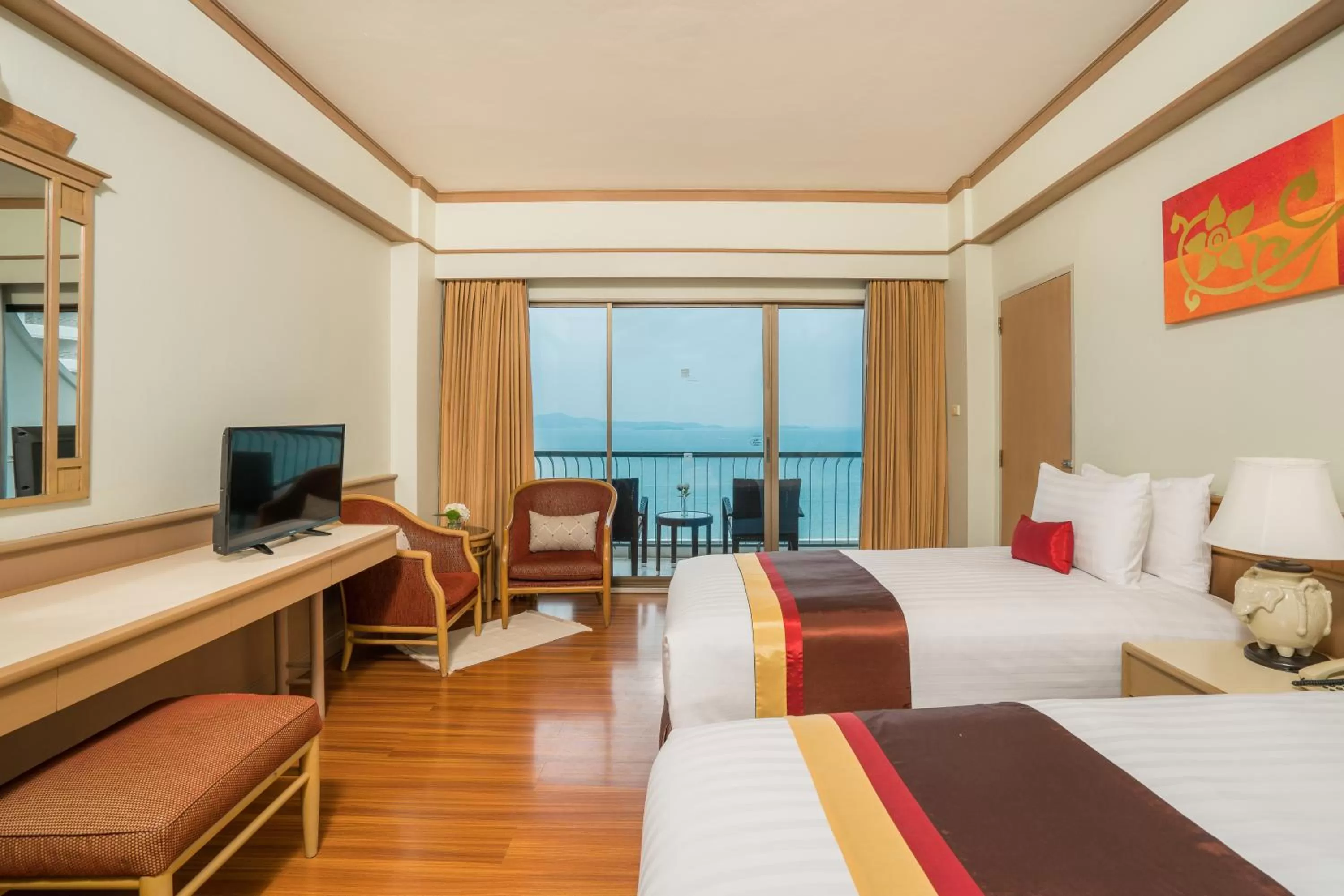 Bed in Cosy Beach Hotel - SHA Extra Plus