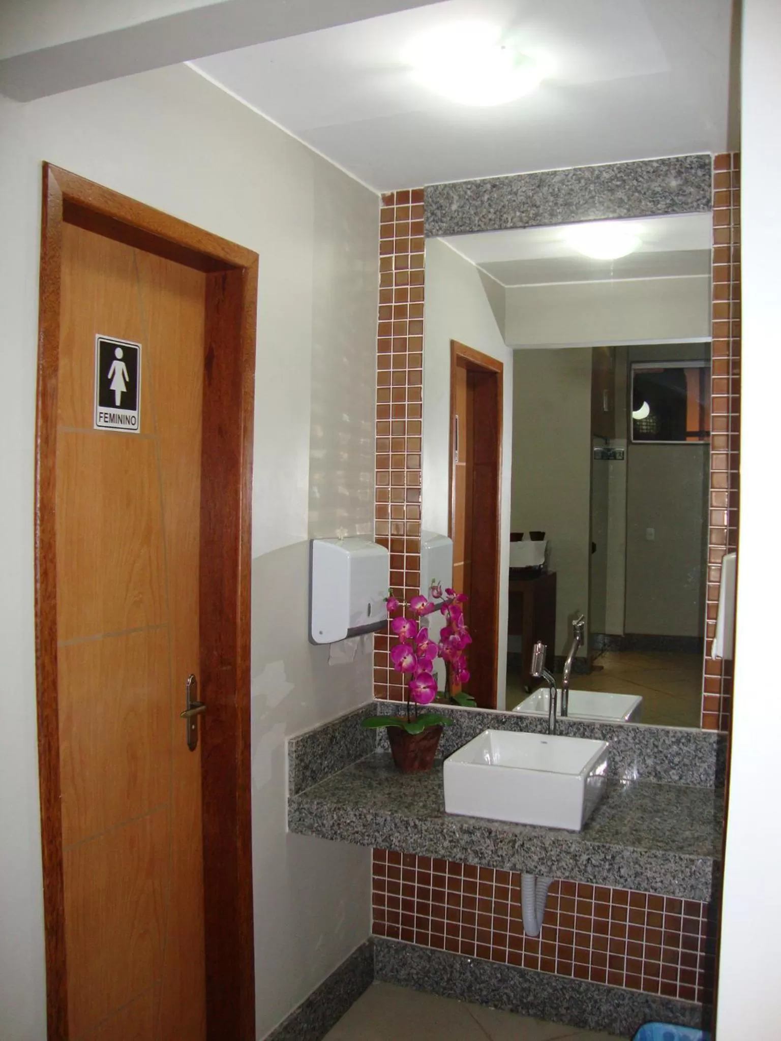 Area and facilities, Bathroom in Hotel Golden JK