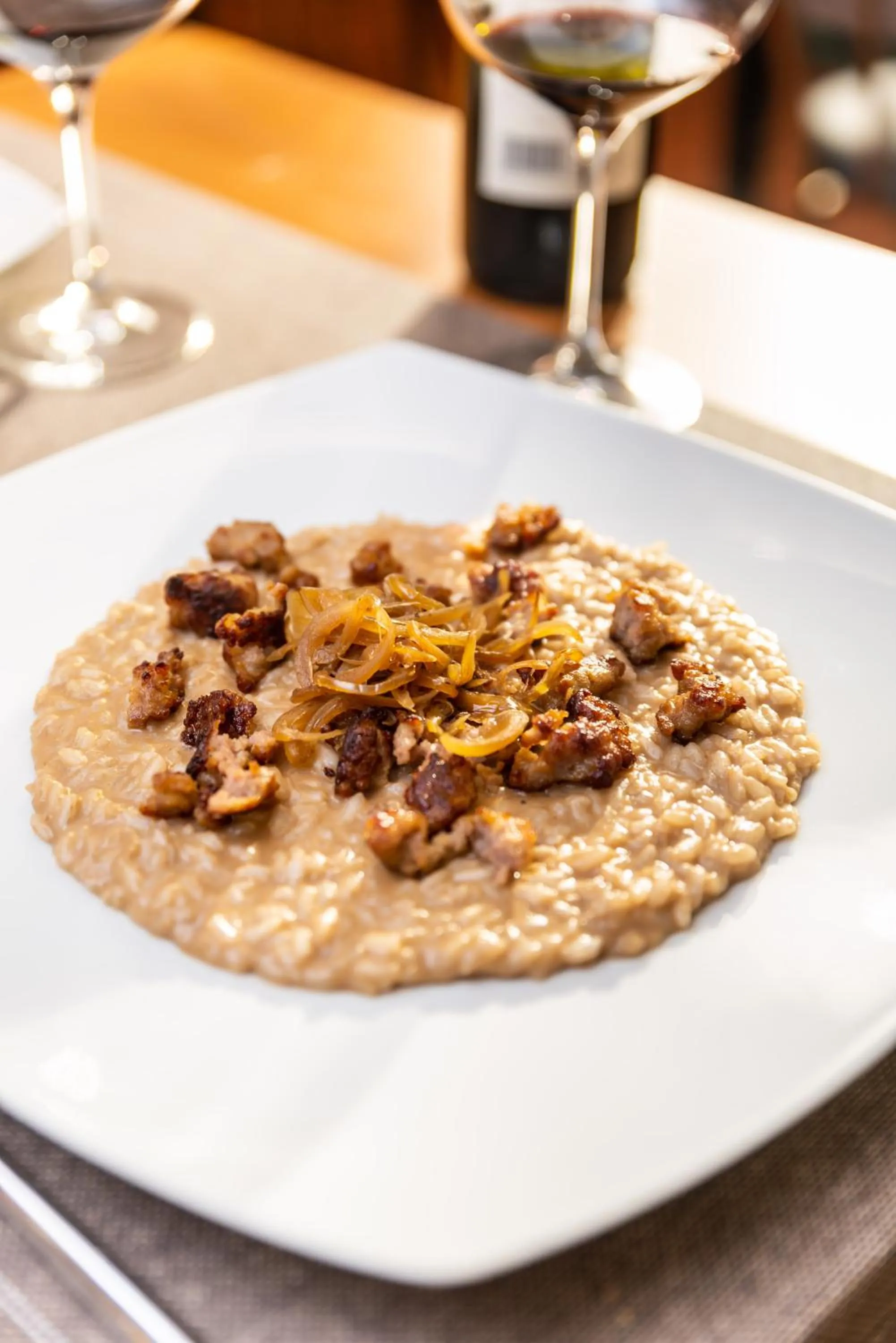 Food and drinks in Hotel Mirage Sure Hotel Collection by Best Western