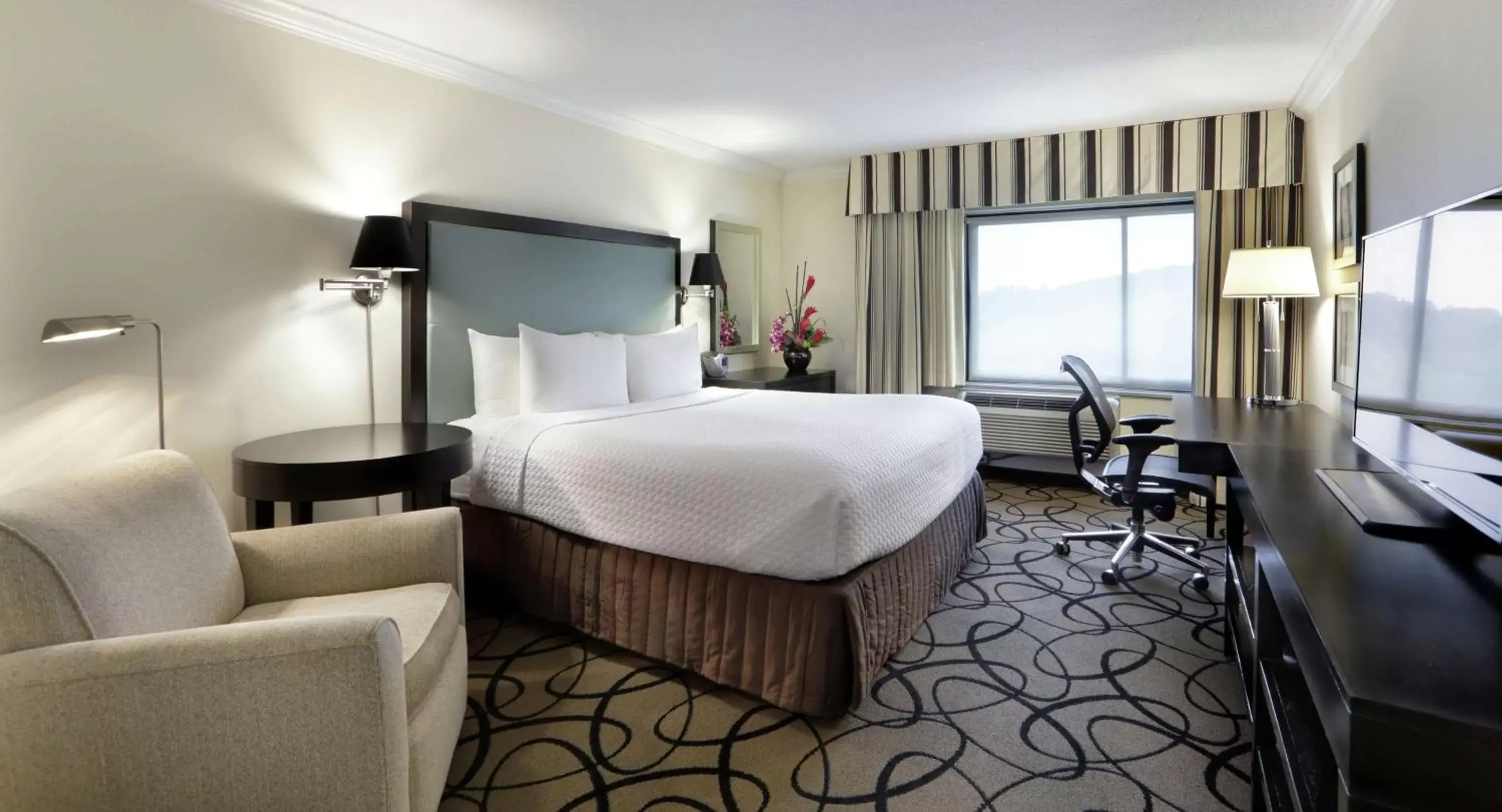 King Corner Room in The Verve Boston Natick, Tapestry Collection by Hilton King Corner Room in The Verve Boston Natick, Tapestry Collection by Hilton