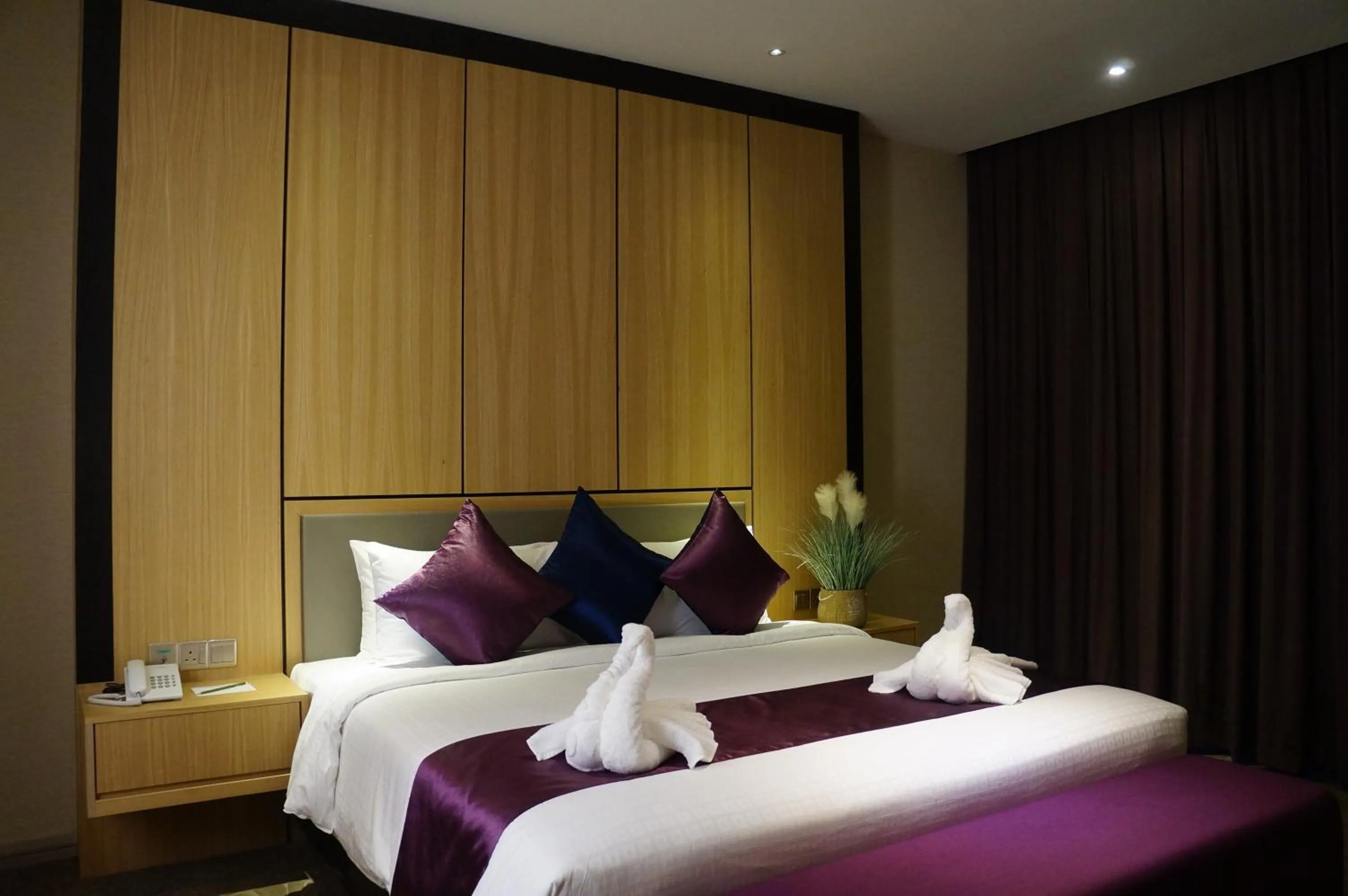 Bedroom, Bed in Greens Hotel & Suites