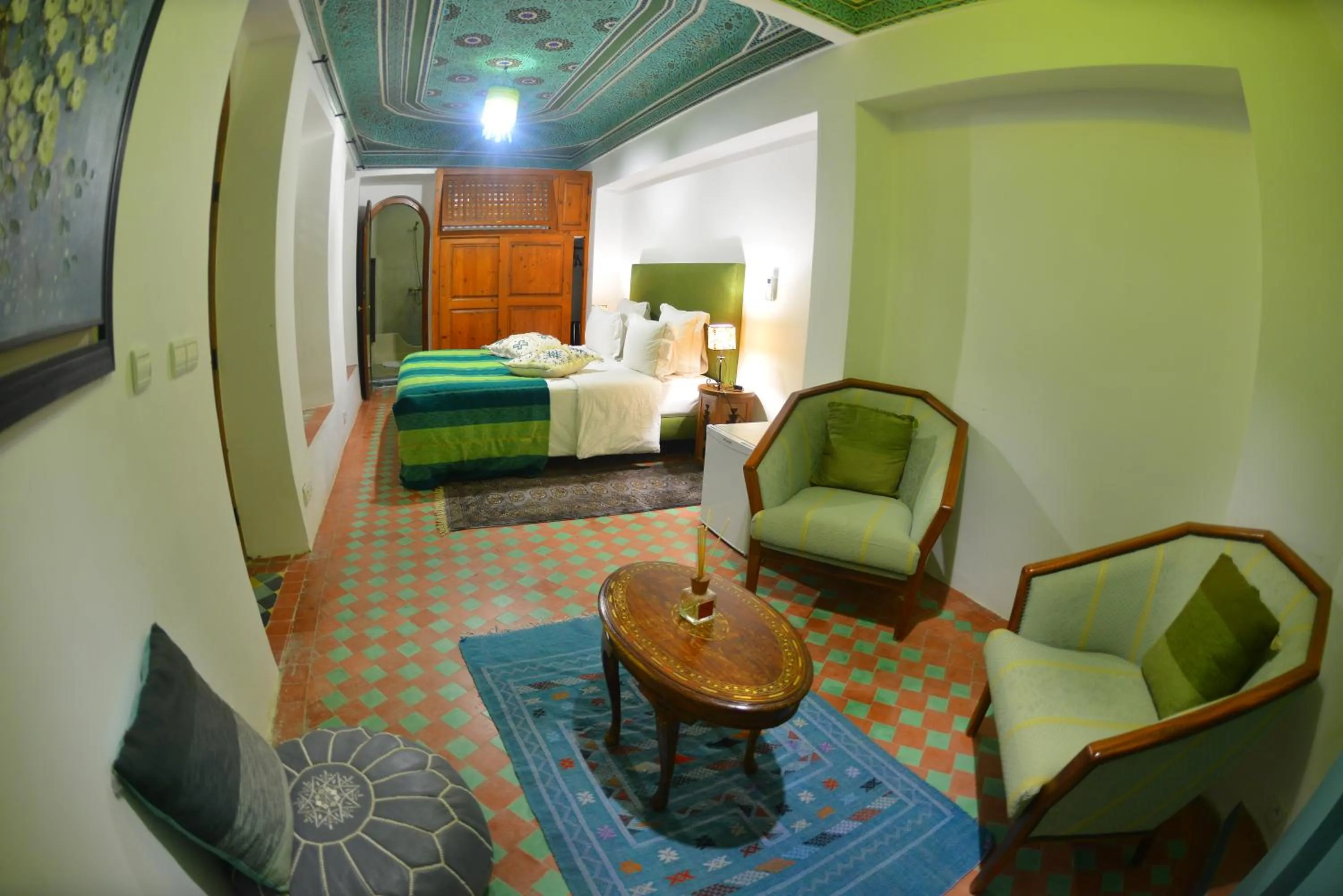 Photo of the whole room, Bed in Riad Hidden
