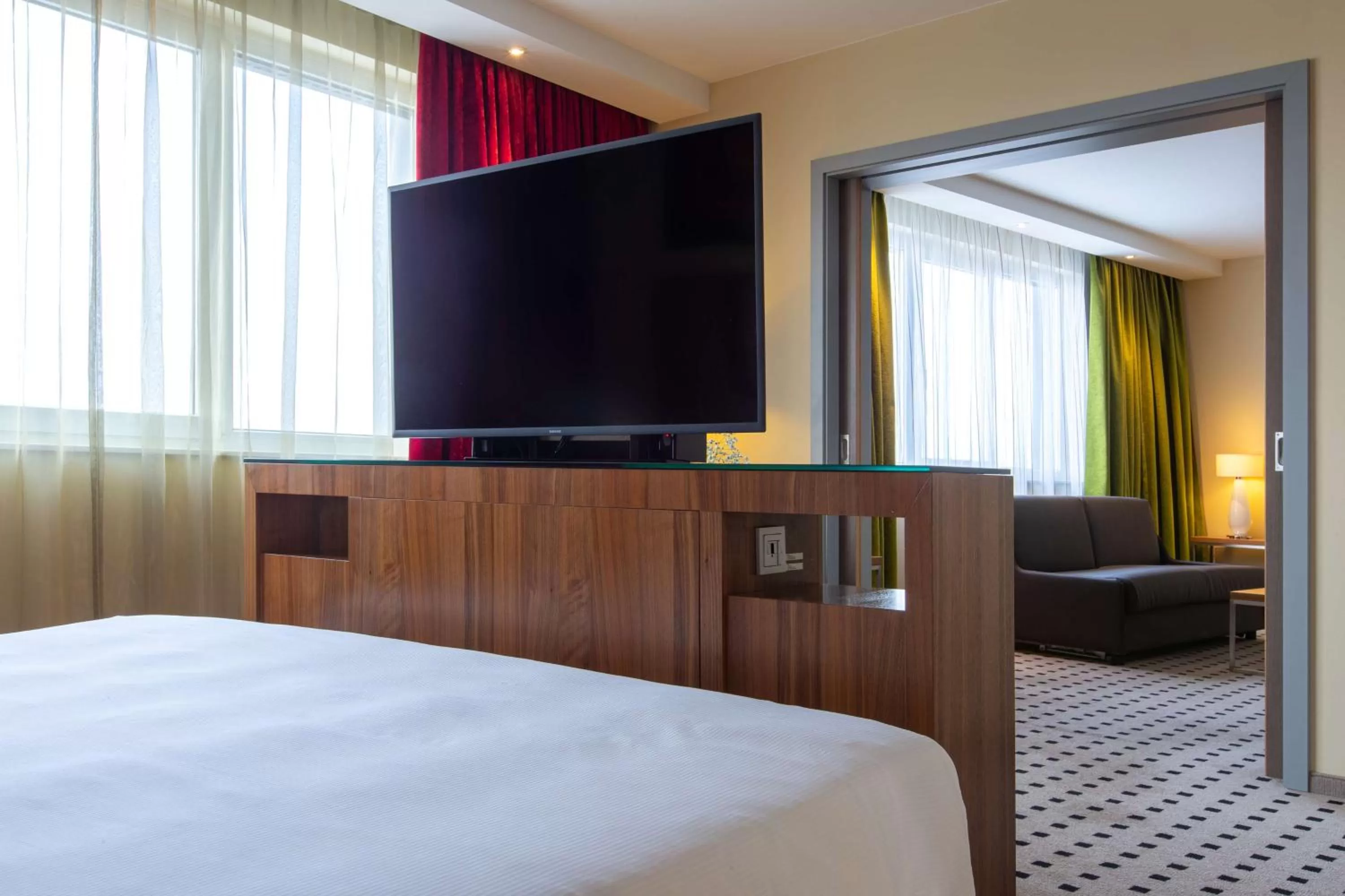 Suite with Airport View in Radisson Blu Hotel, Hamburg Airport