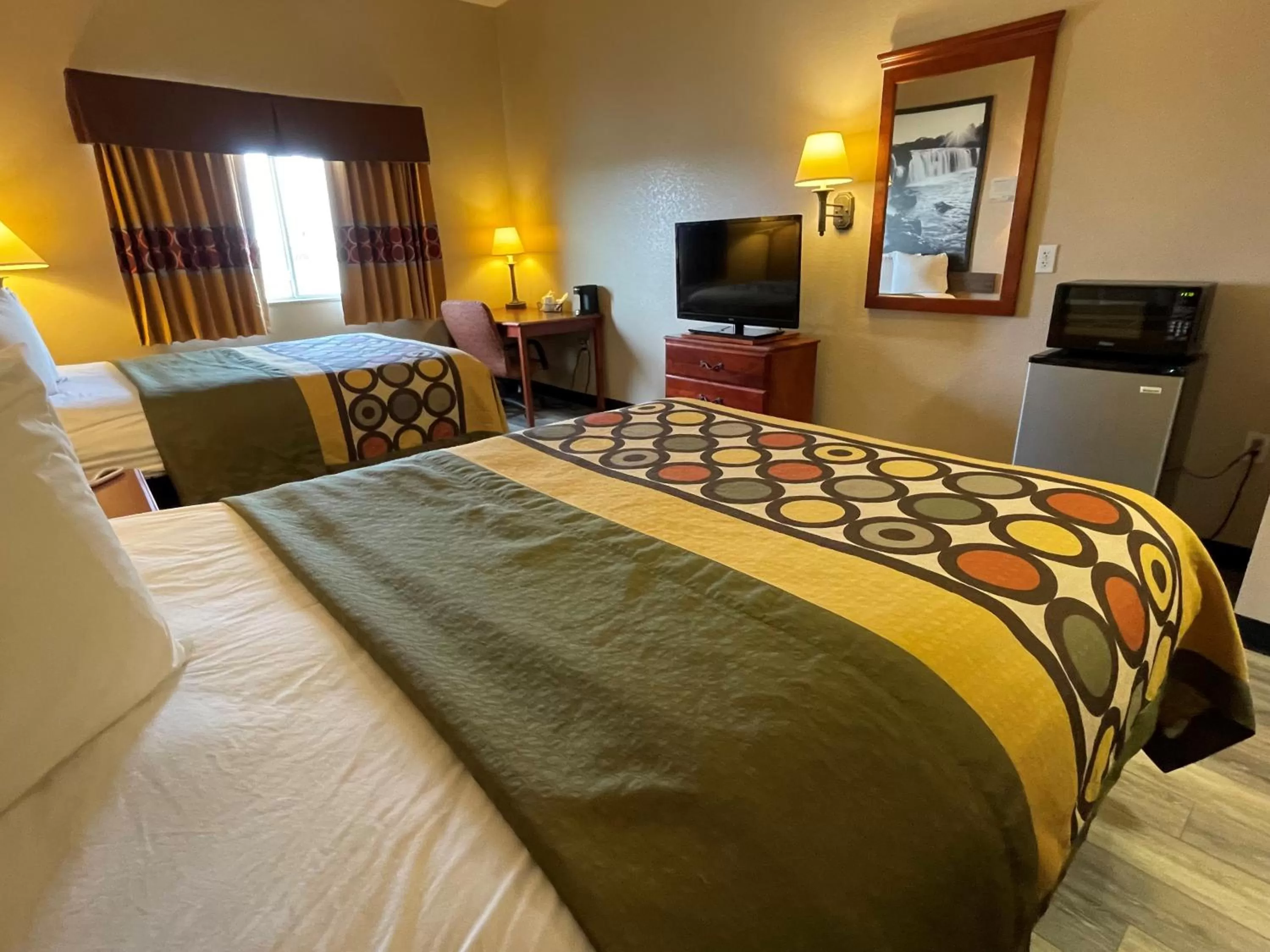 Bed in Super 8 by Wyndham Rolla