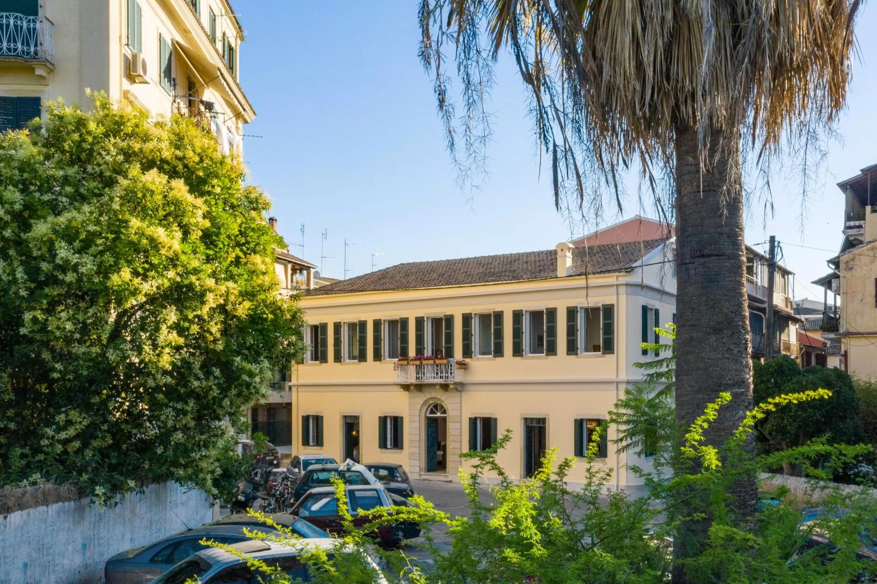 Property building in Acanthus blue