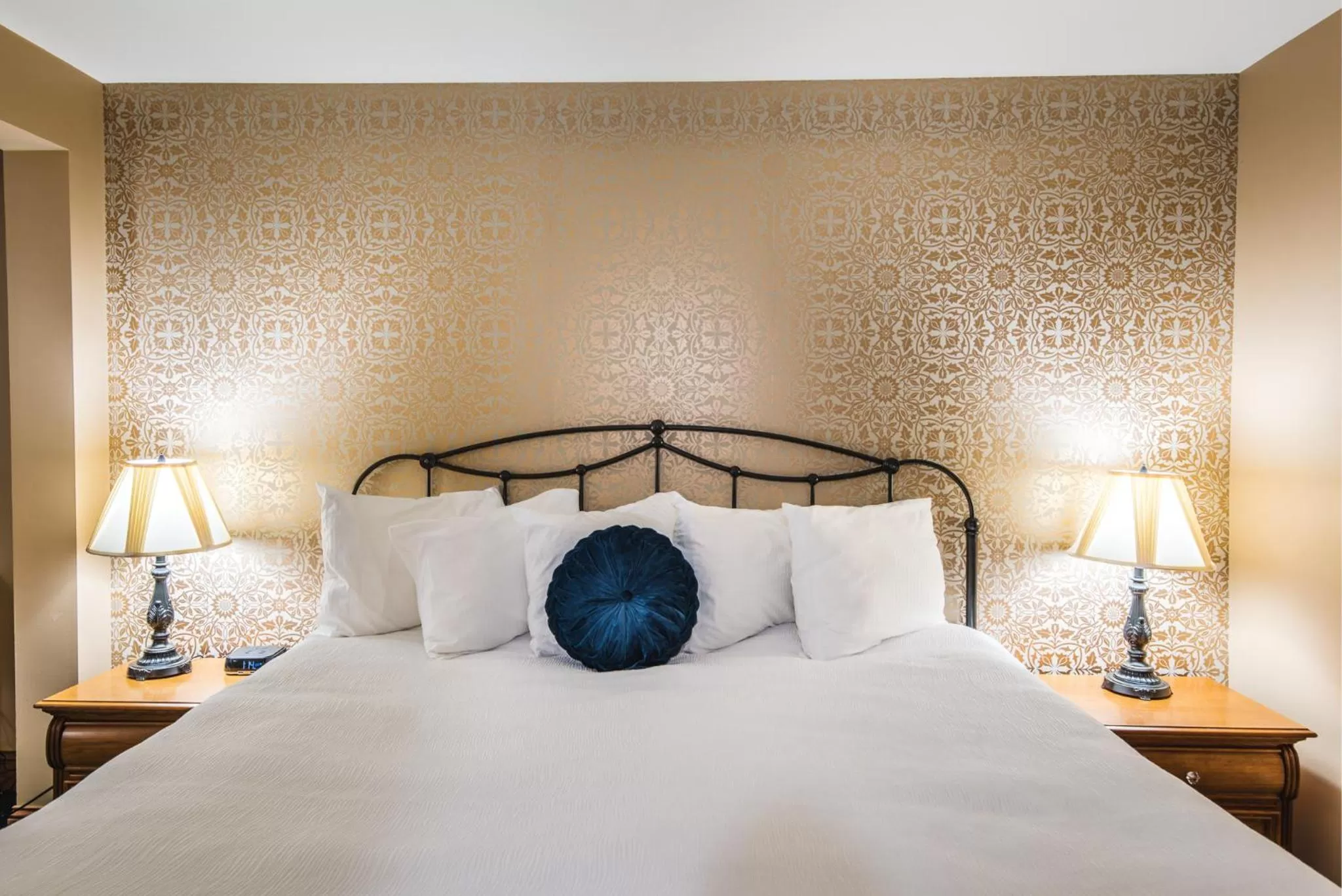 Bed in The Pollard Hotel