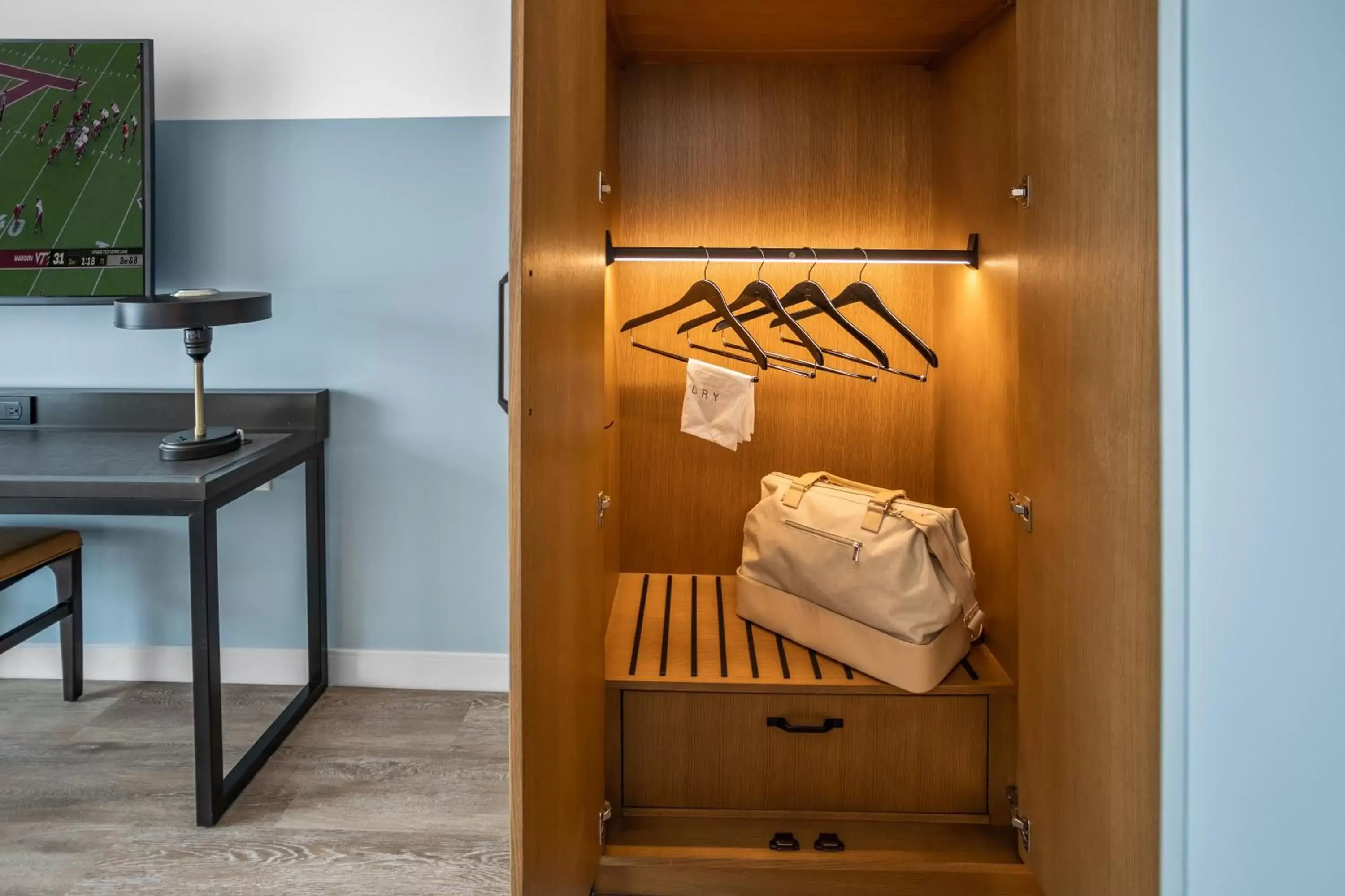 Single Room - Disability Access in The Highlander at Radford, Tapestry Collection by Hilton Single Room - Disability Access in The Highlander at Radford, Tapestry Collection by Hilton