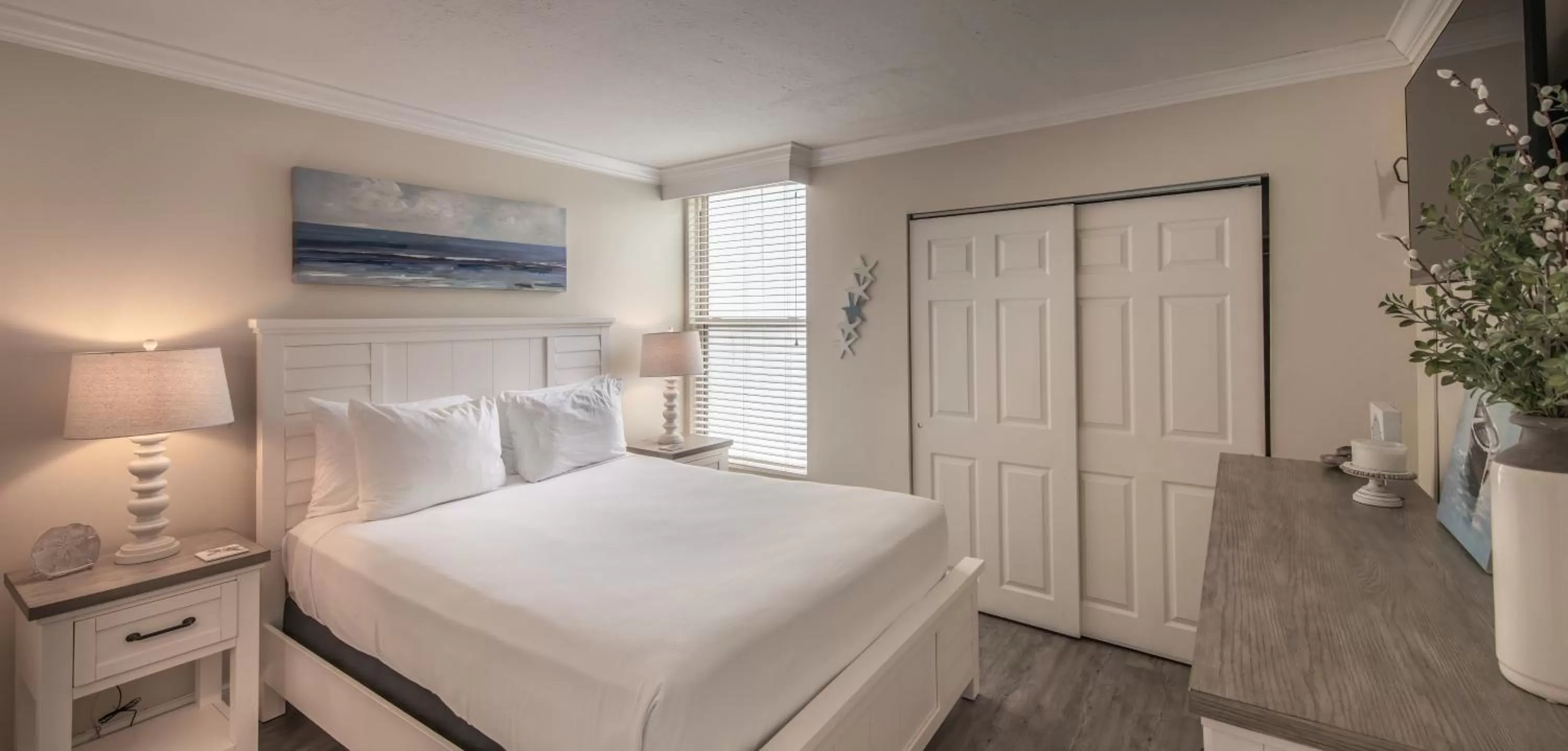 Bedroom, Bed in Villas by the Sea Resort & Conference Center