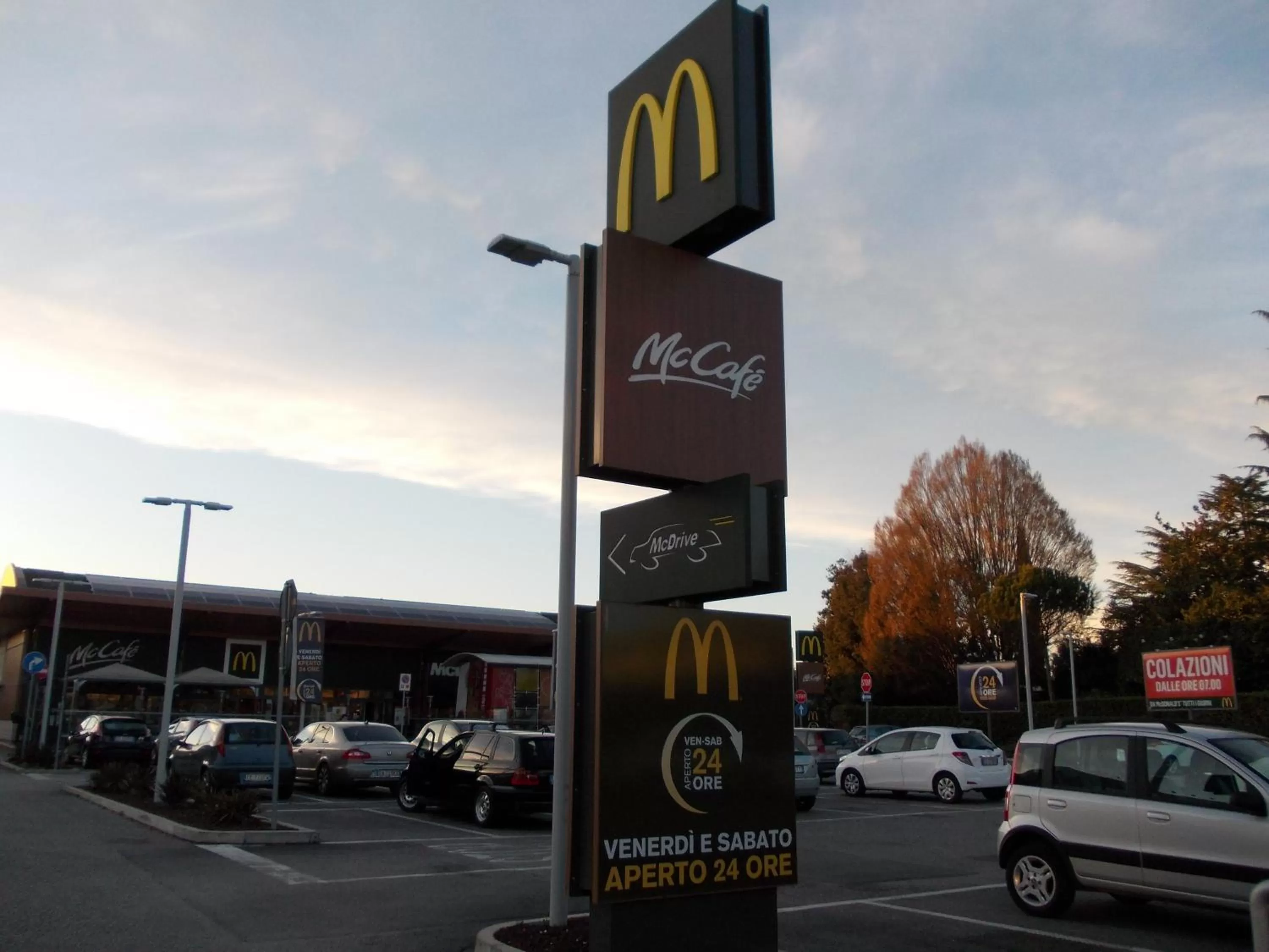 Restaurant/places to eat in Travellers Lodge Bed & Rooms