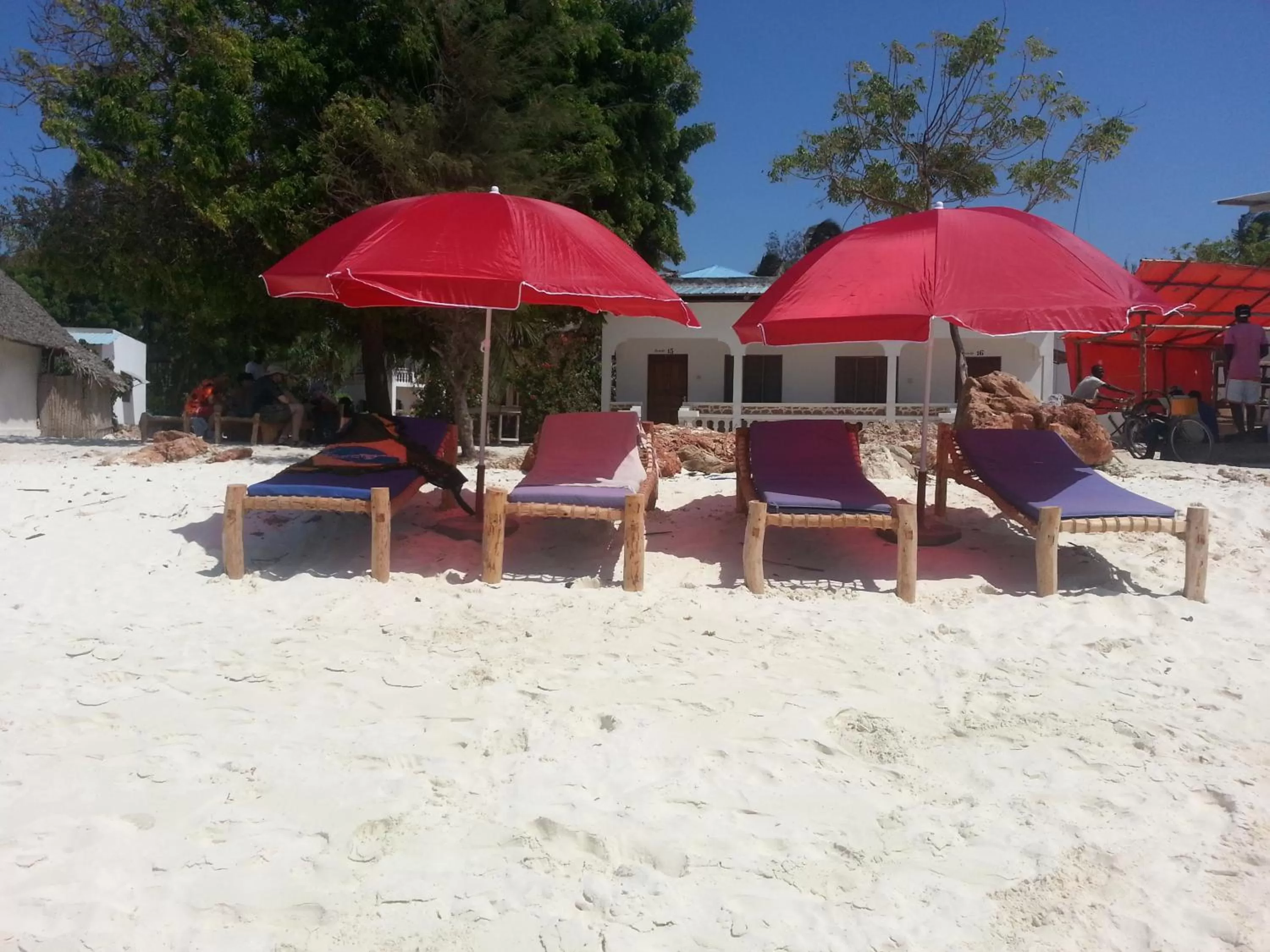 Facade/entrance, Beach in Ebony & Ivory Beach Bungalows
