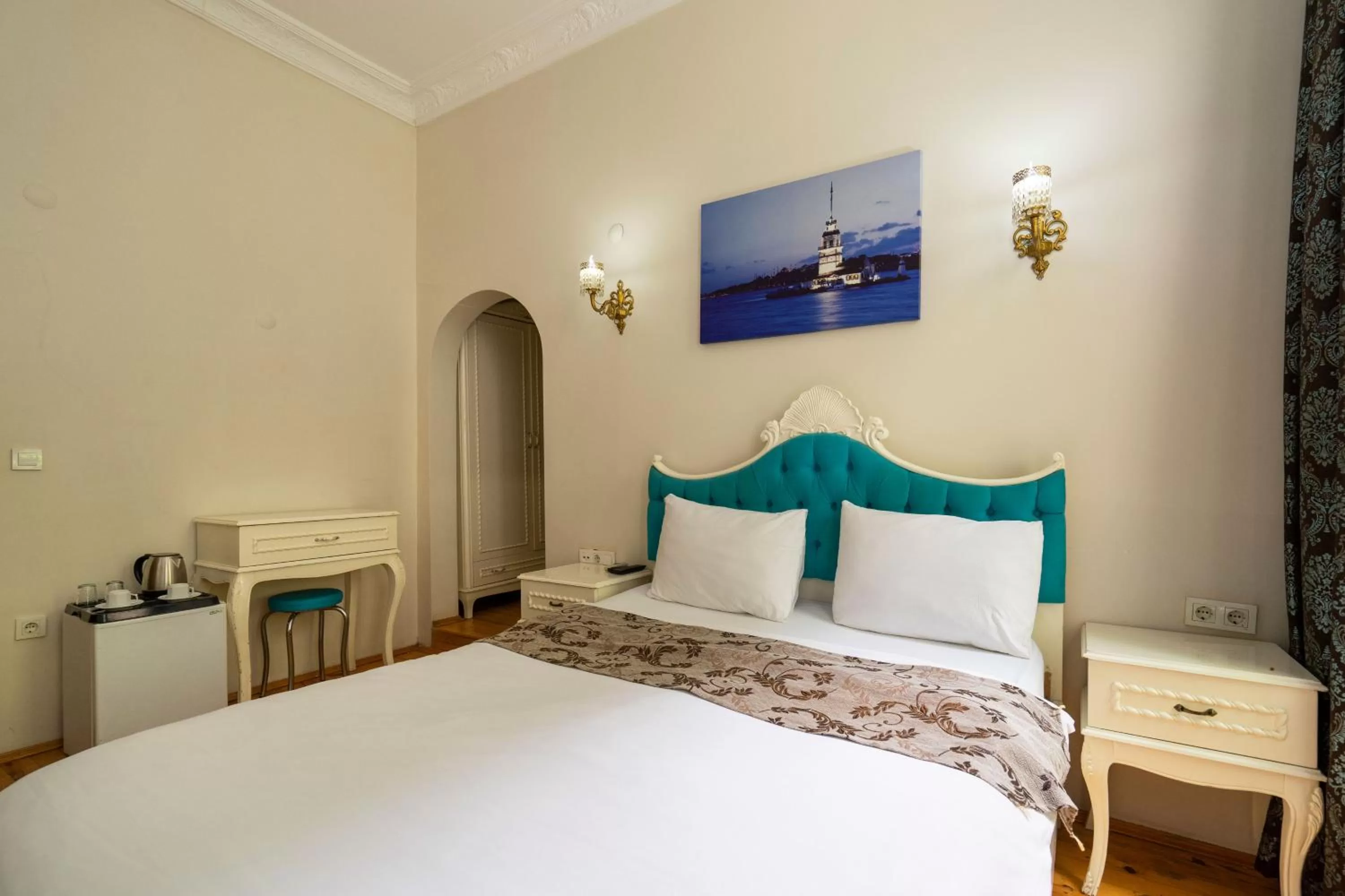 Bed in Gedikpasa Family