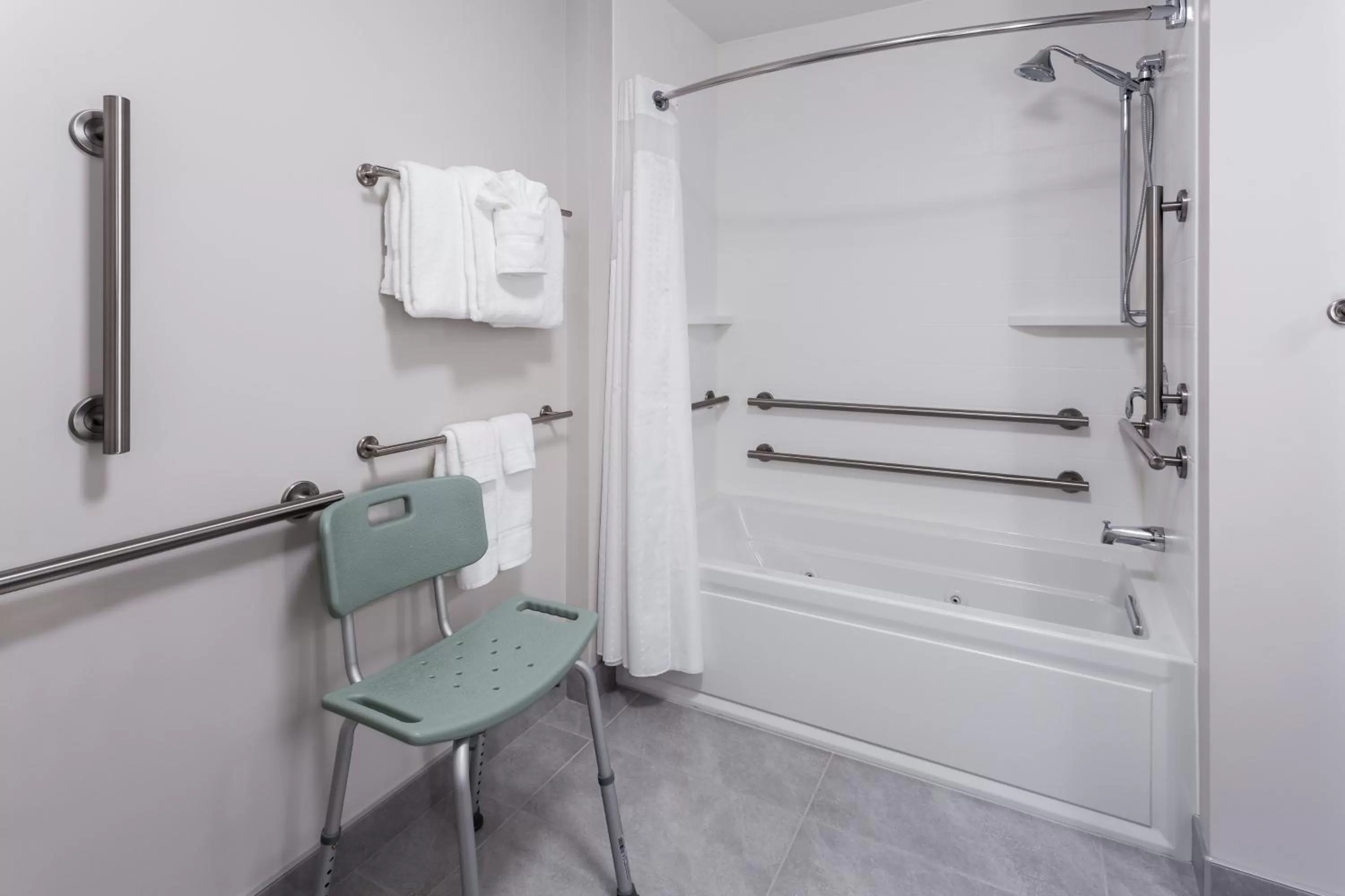 Bathroom in Holiday Inn Express & Suites - Rice Lake by IHG