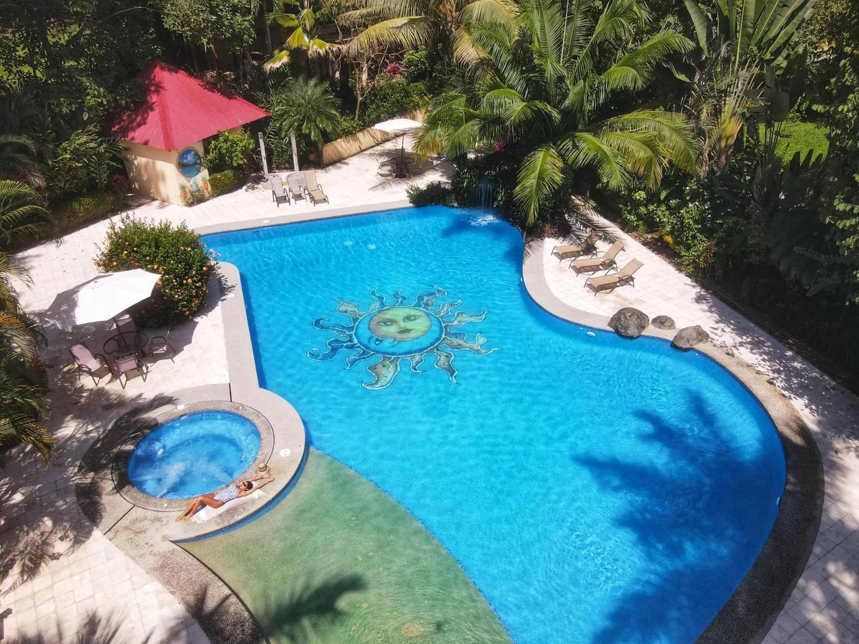 Swimming pool in Jaco Hotel DoceLunas