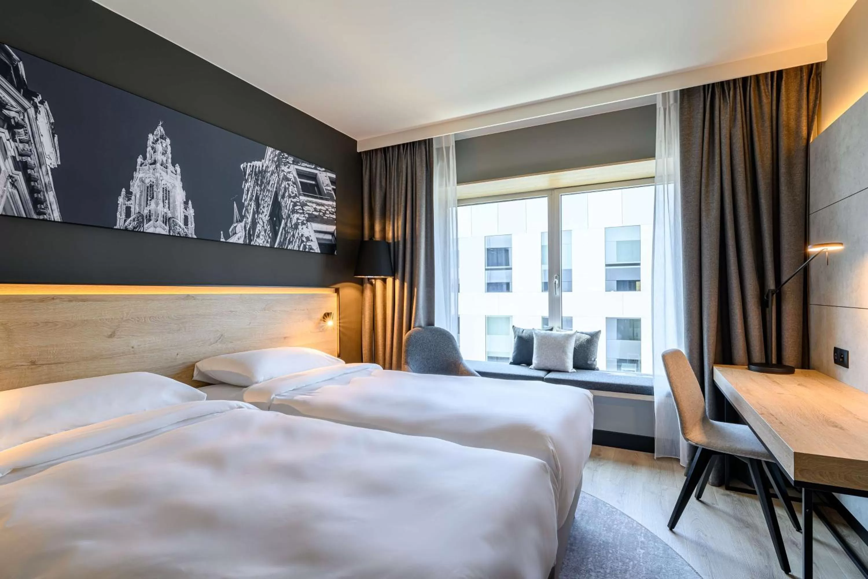 Bedroom, Bed in Radisson Hotel Antwerp Berchem