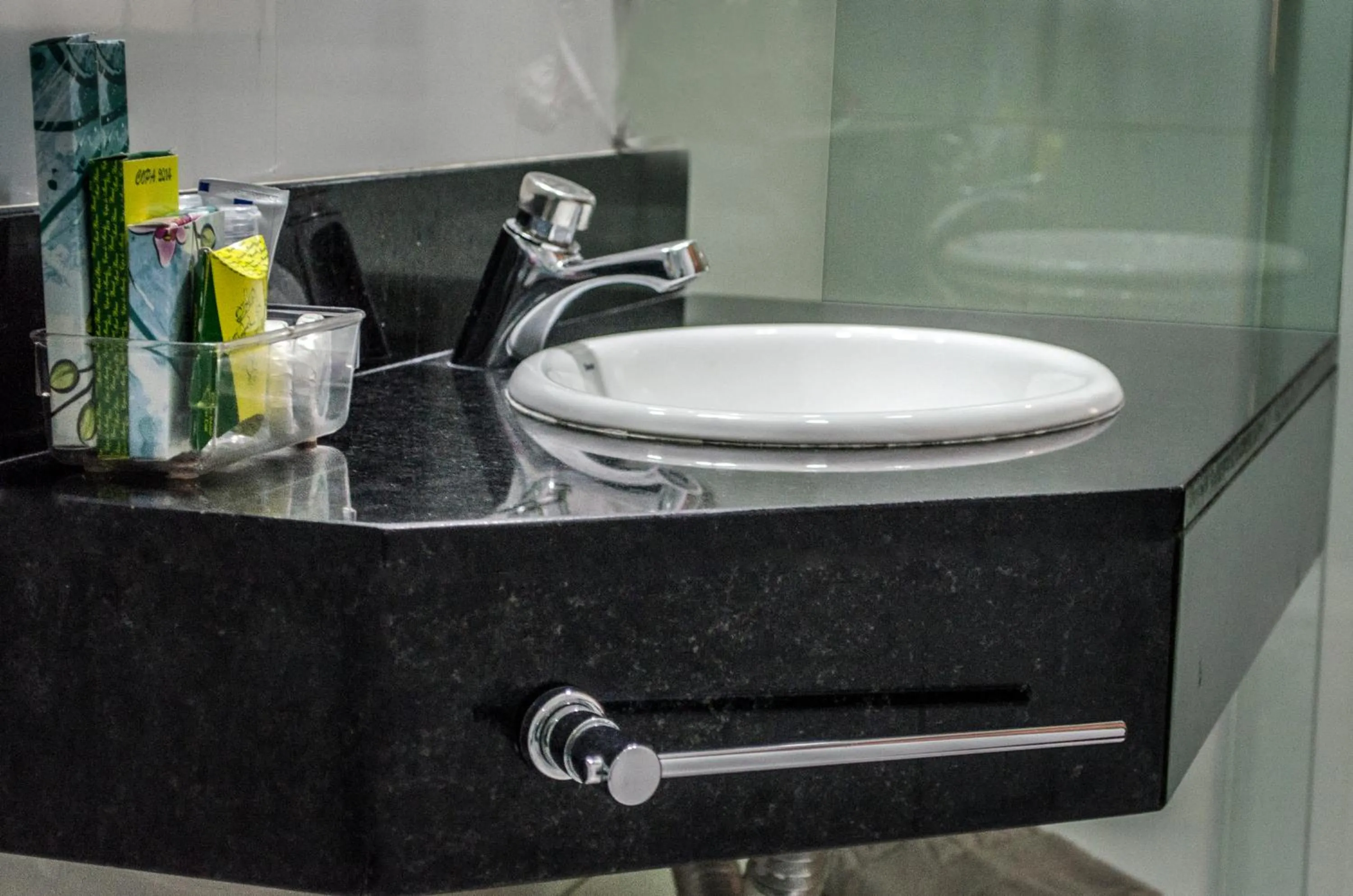 Bathroom in Mont Blanc Apart Hotel - Duque de Caxias