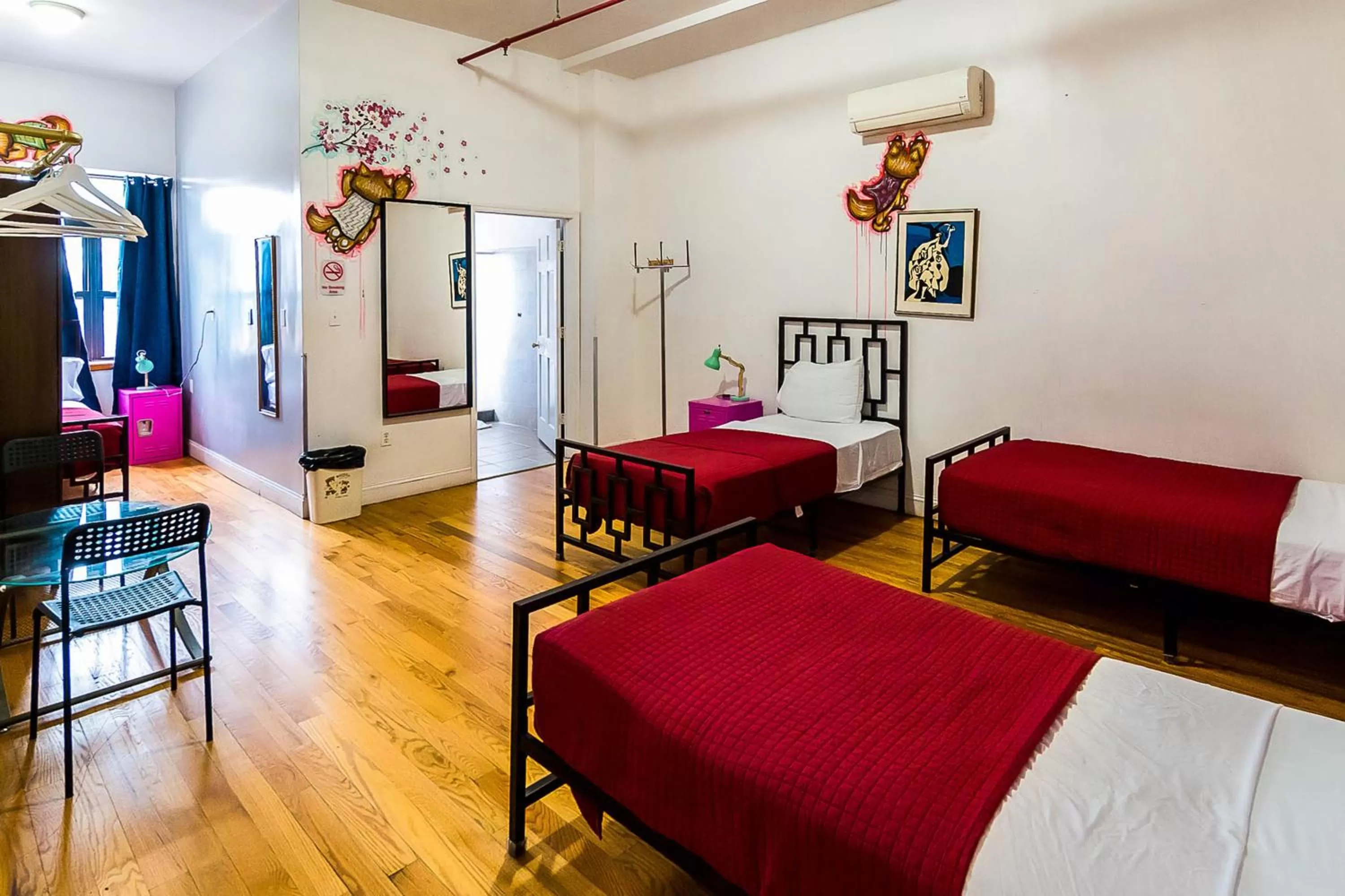 Bed in NY Moore Hostel