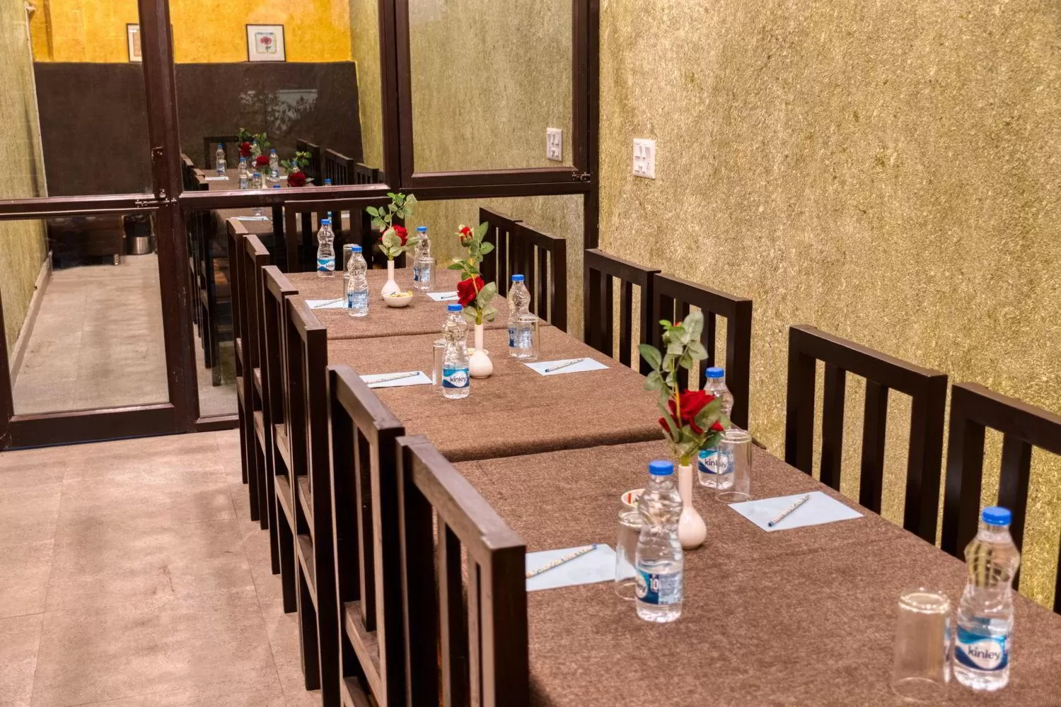 Business facilities in The Walnut Creek