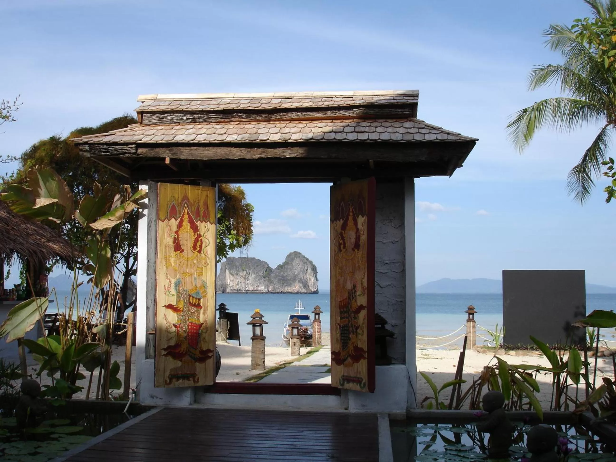 Facade/entrance in Thanya Beach Resort - SHA Plus