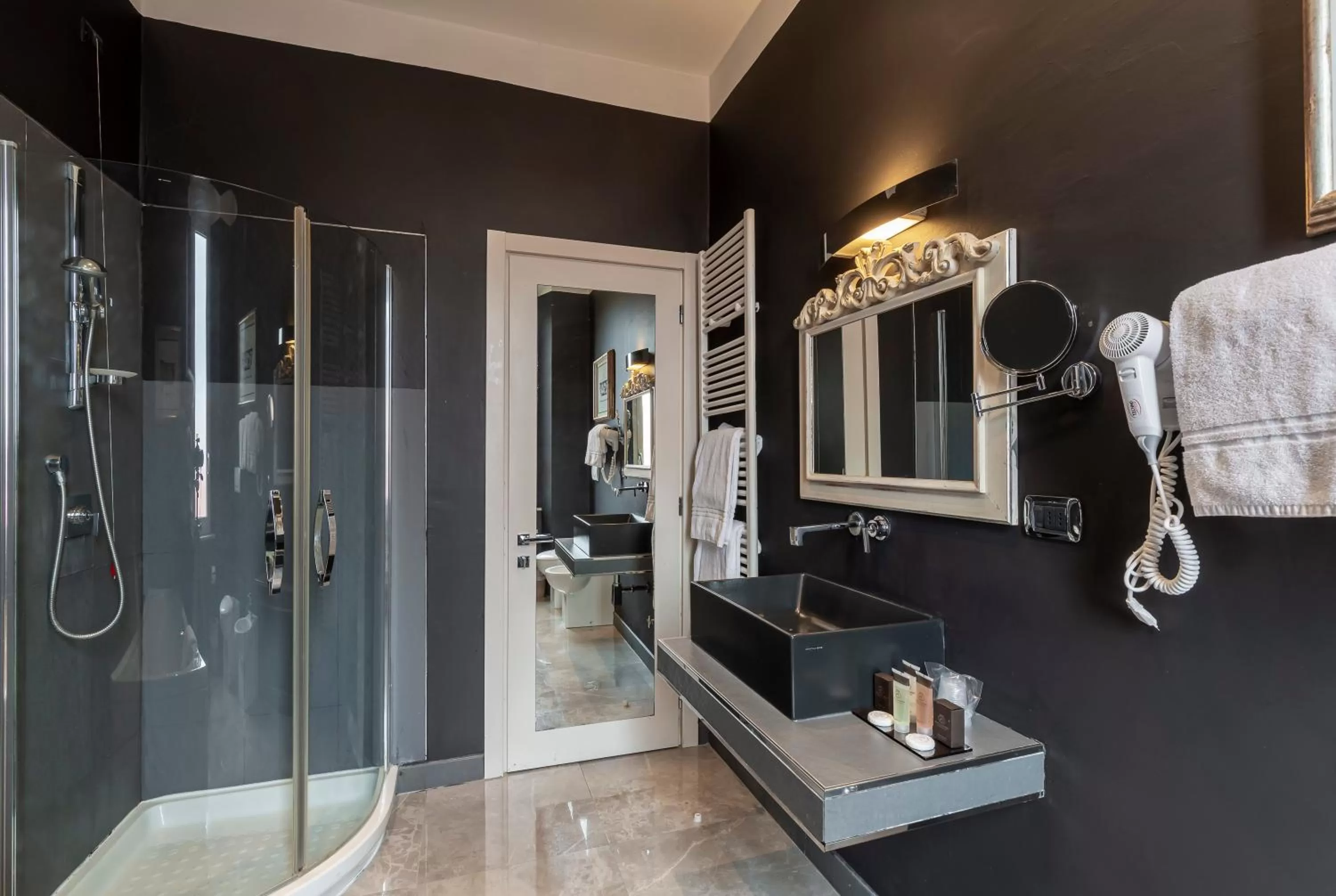 Bathroom in Hotel Columbia Wellness & Spa