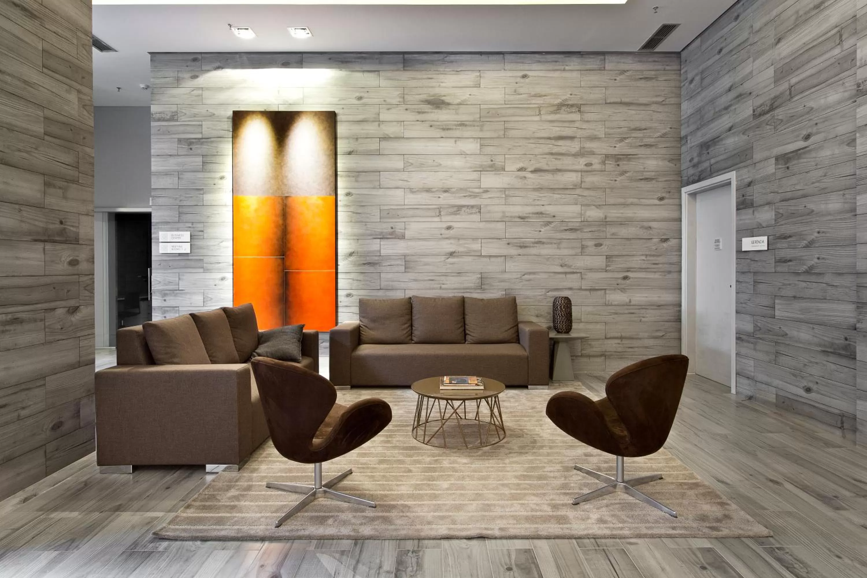 Communal lounge/ TV room in Radisson Blu Belo Horizonte Savassi