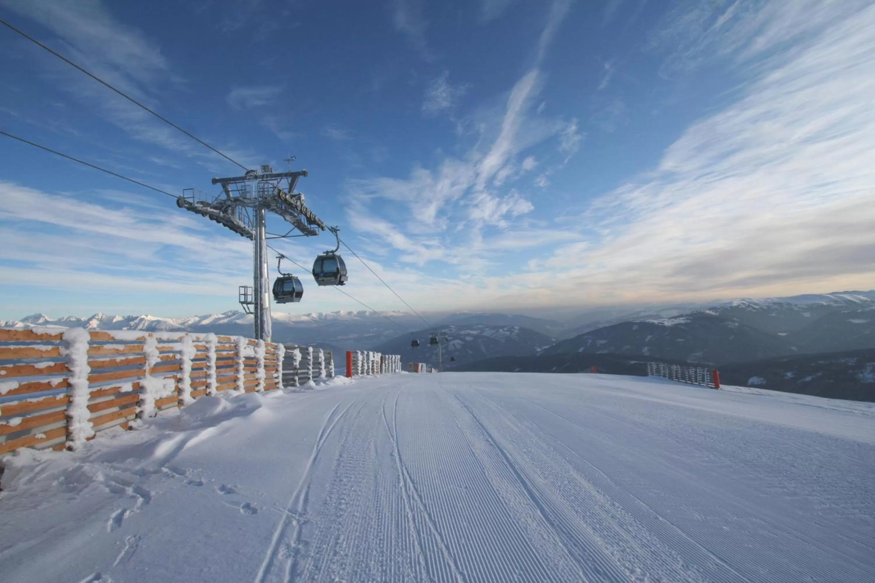 Skiing in Grizzly Sport & Motorrad Resort