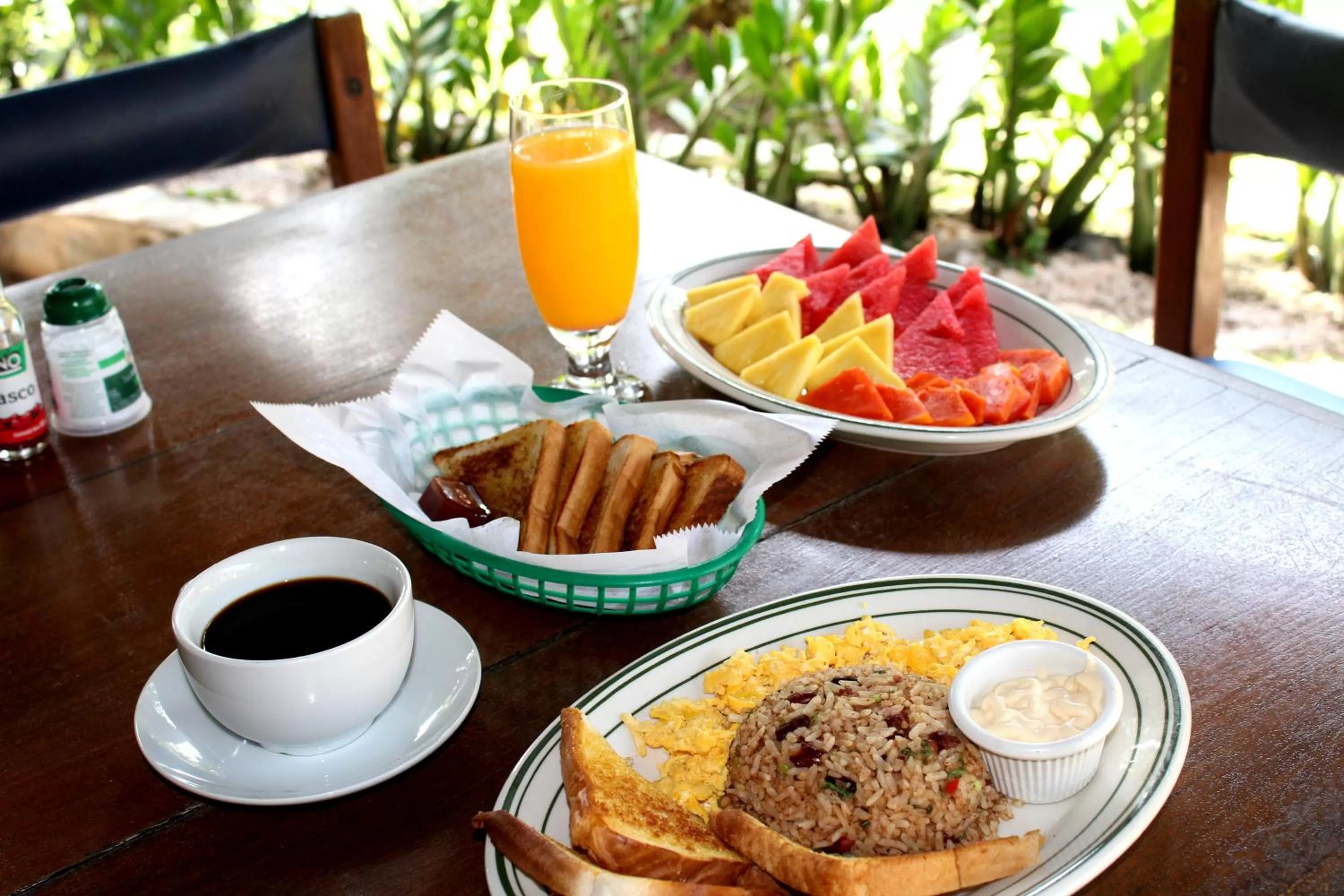 Breakfast in Hotel Catappa