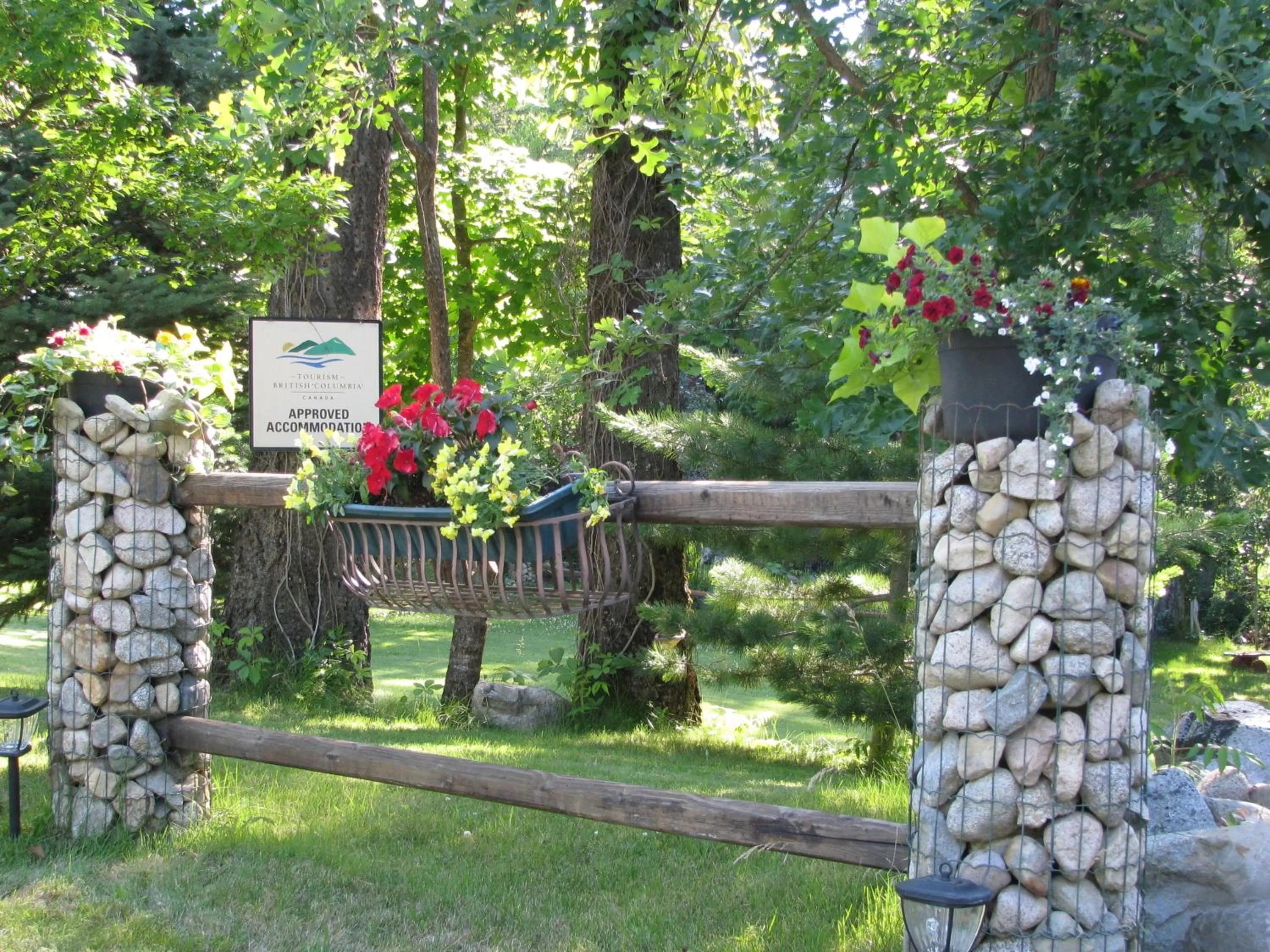 Spring in Barefoot Villas and Retreat