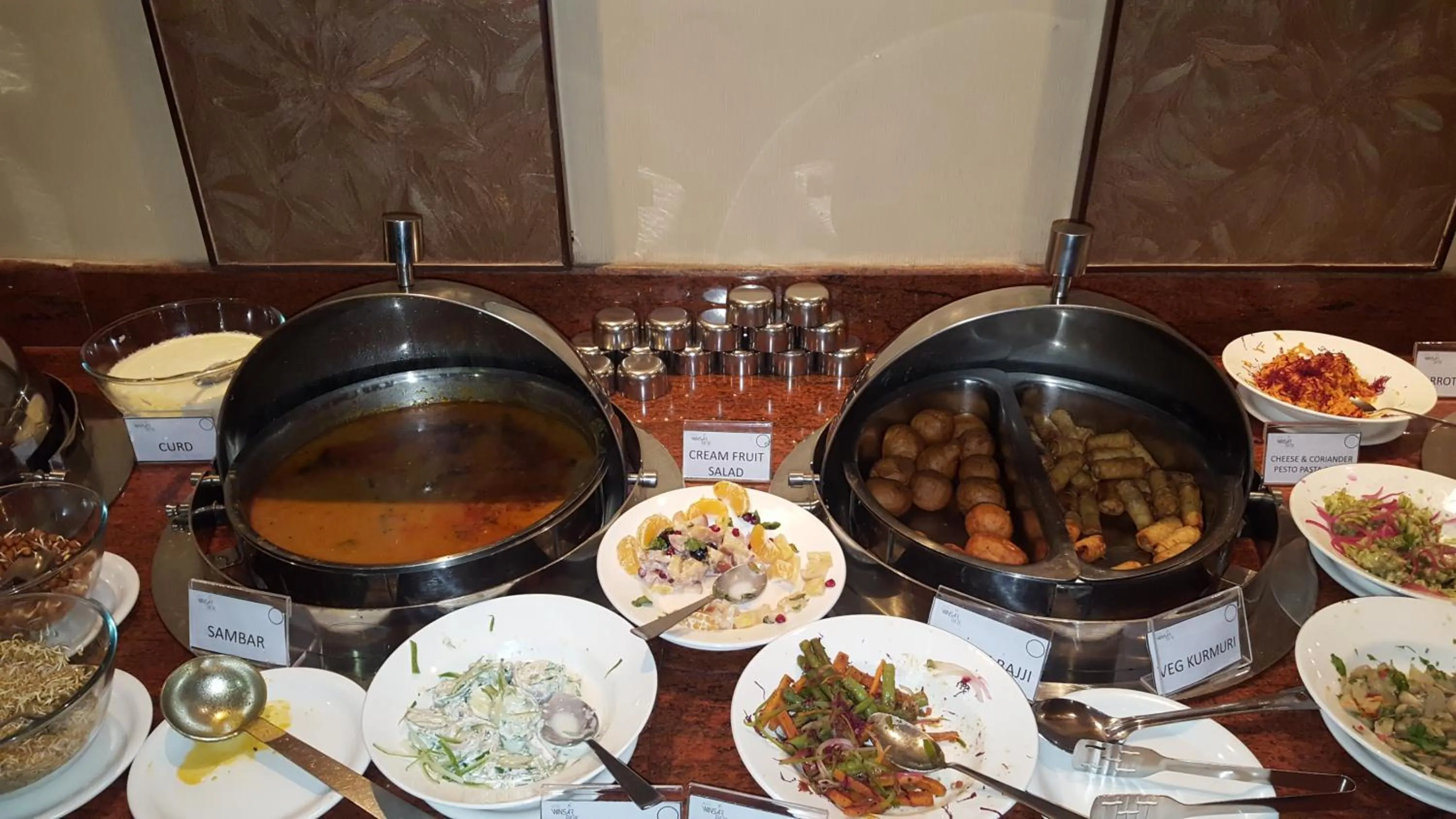 Continental breakfast in Hotel Winsar Park