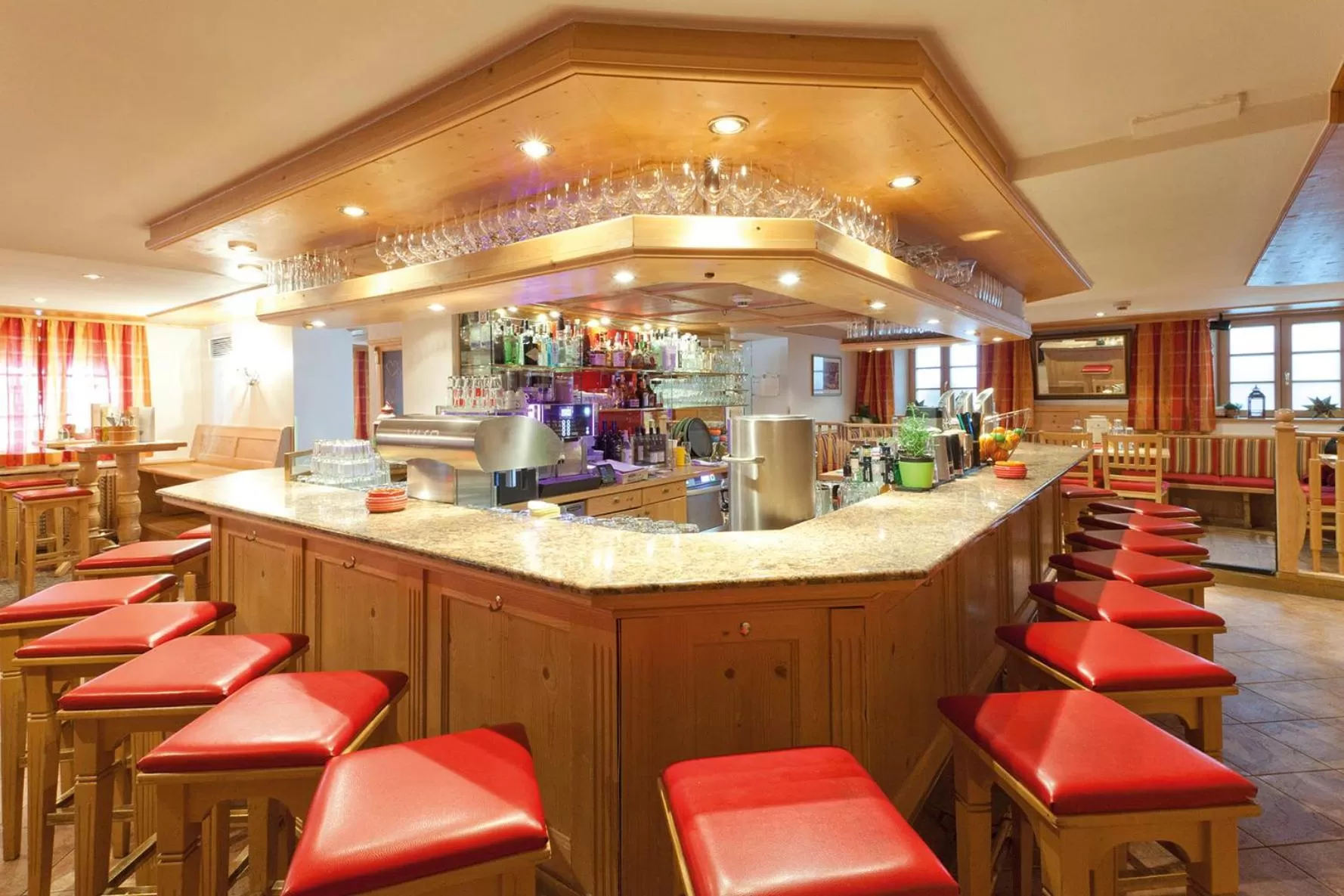 Restaurant/places to eat in Hotel Tannbergerhof im Zentrum von Lech