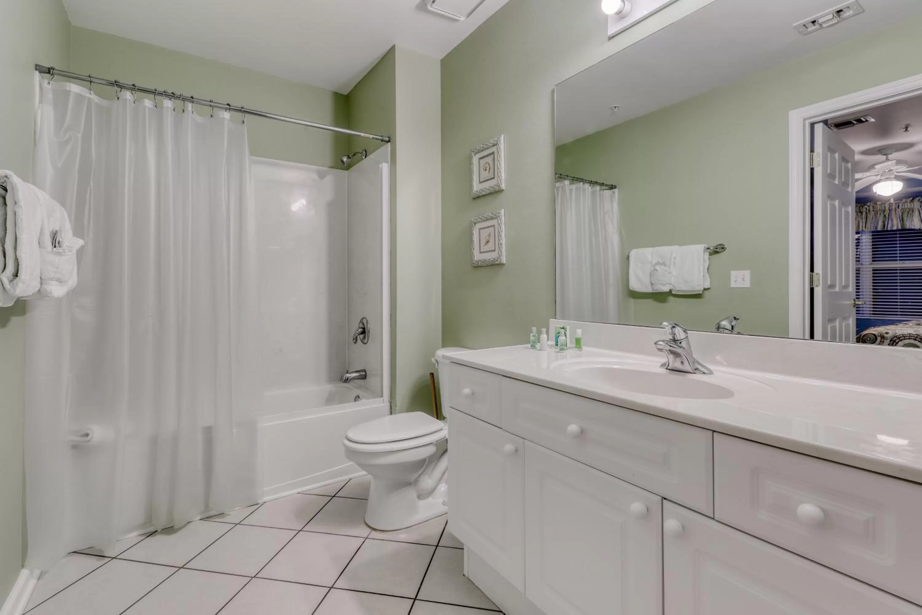 Bathroom in Amalfi Coast D 326