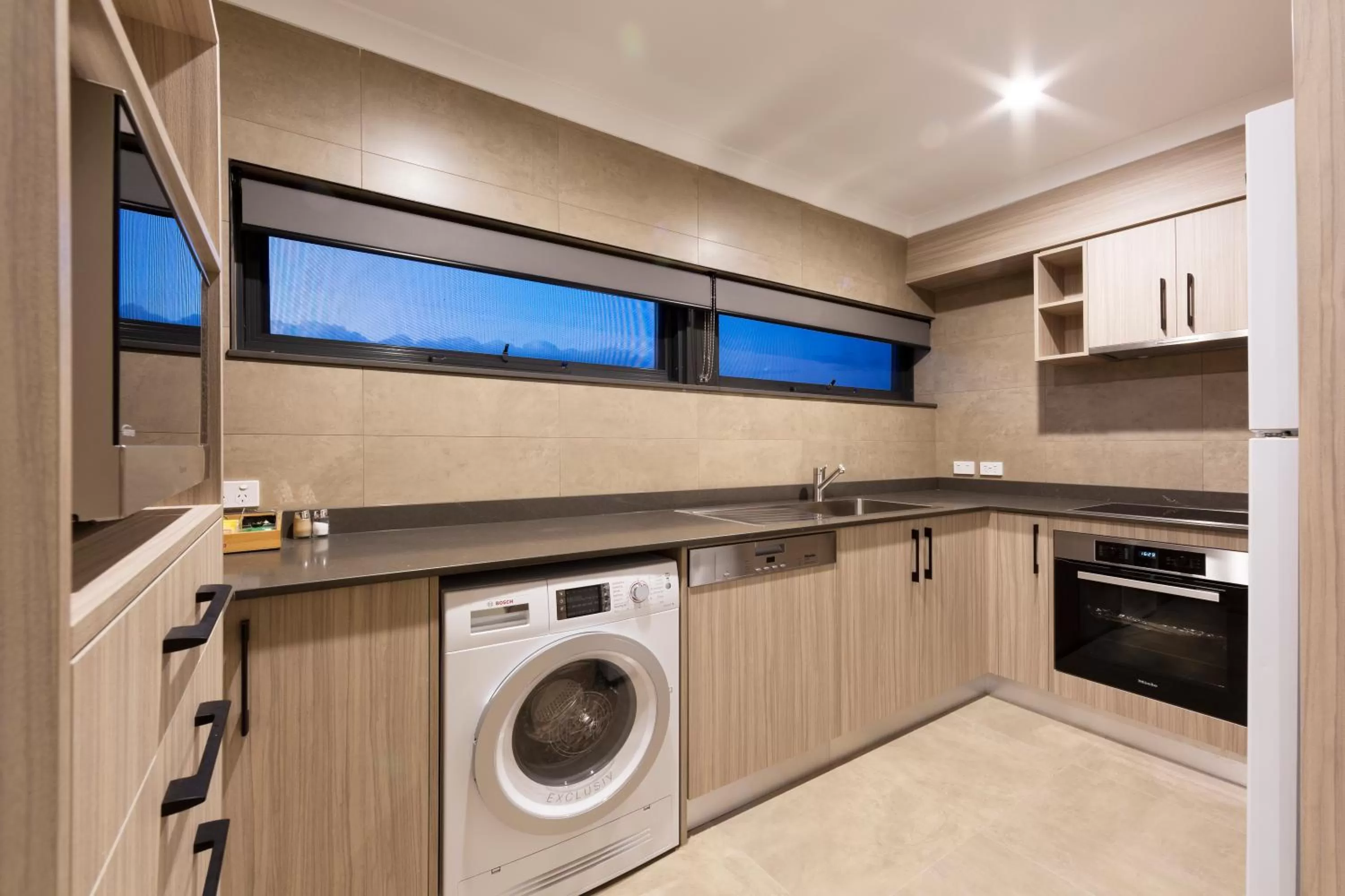 Kitchen or kitchenette in Forrest Hotel & Apartments