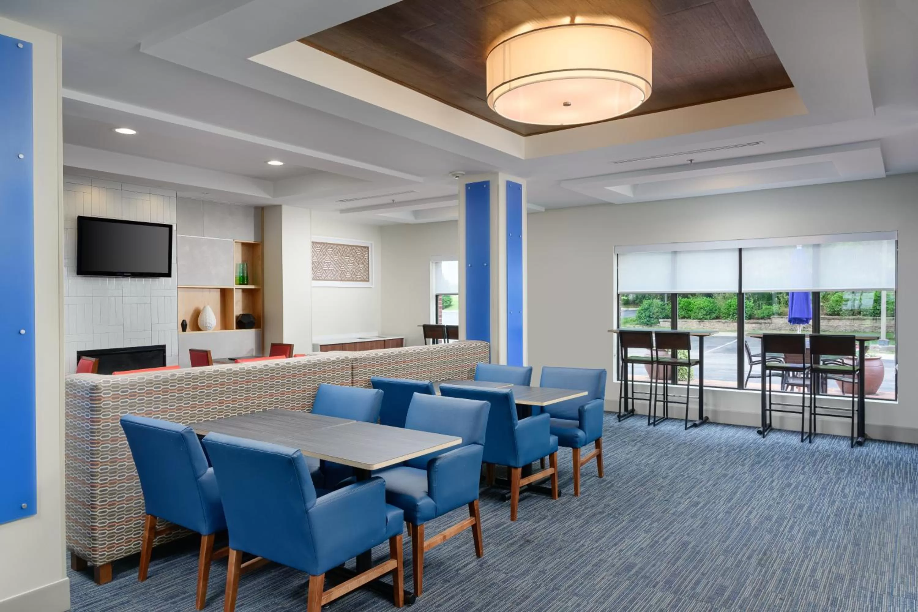 Breakfast in Holiday Inn Express - Tullahoma by IHG