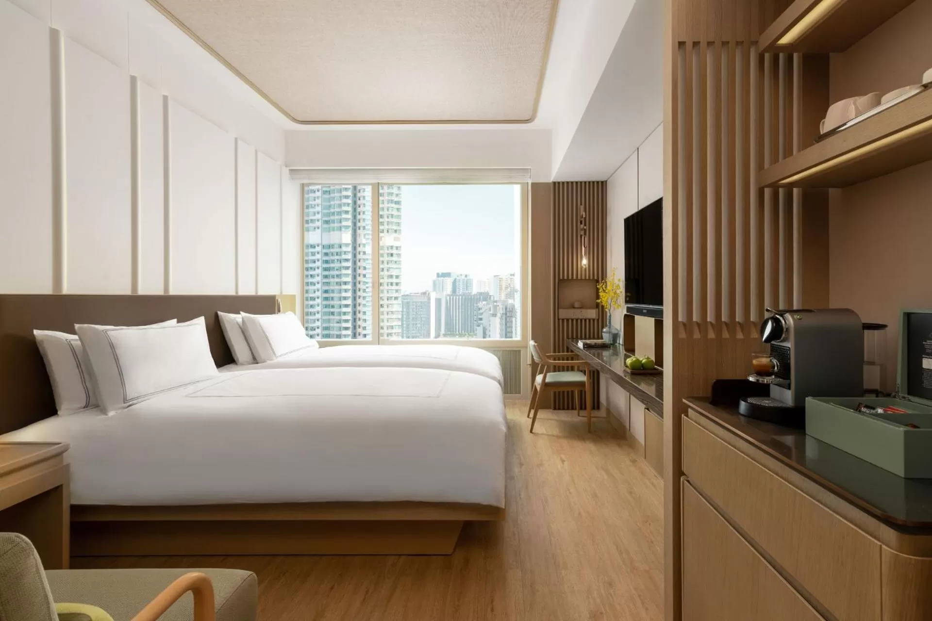 Bedroom, Bed in The Silveri Hotel Hong Kong - MGallery Collection