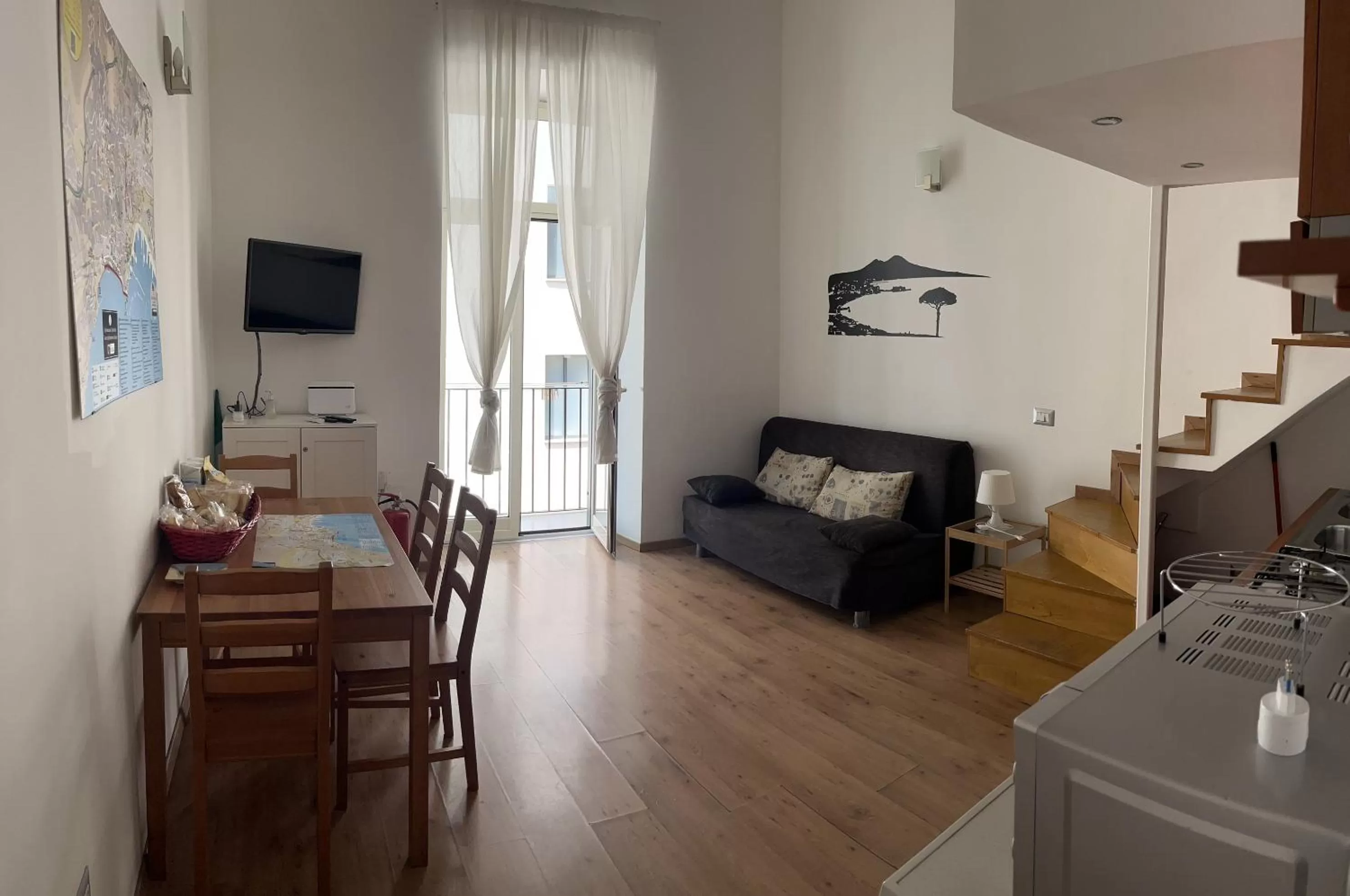 Photo of the whole room in Ale & Tizy House