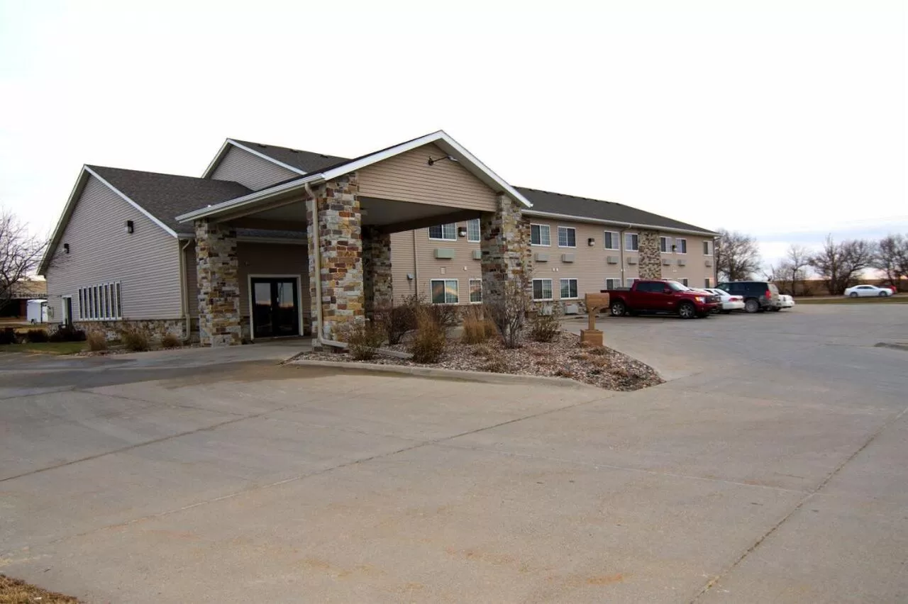 Property building in Rock Island Inn & Suites
